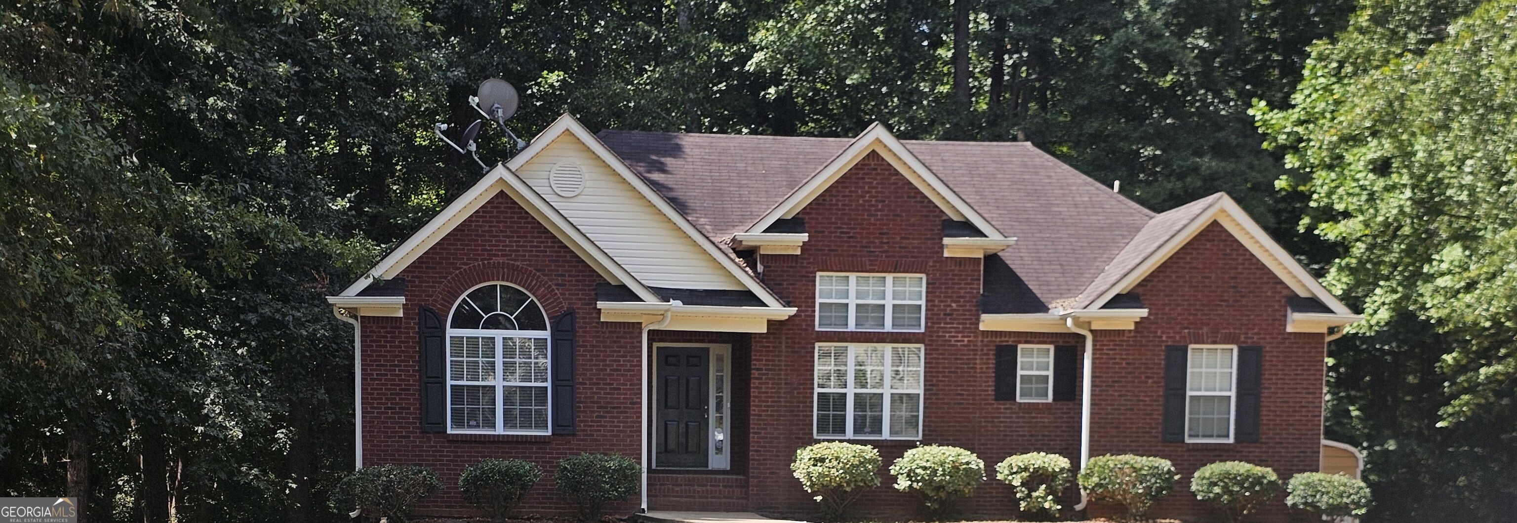 40 Summerwood Lane Property Photo 1