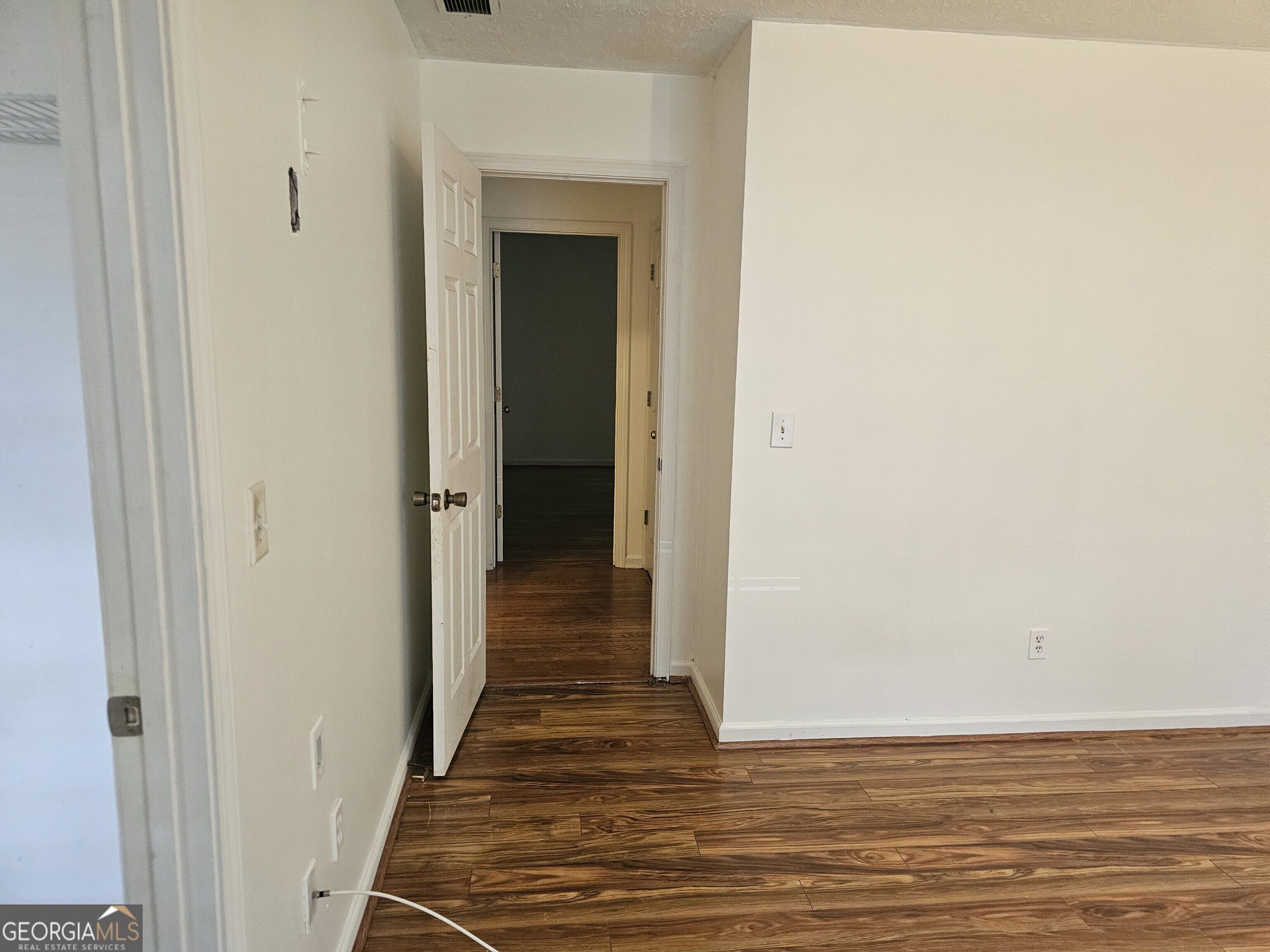 40 Summerwood Lane Property Photo 11