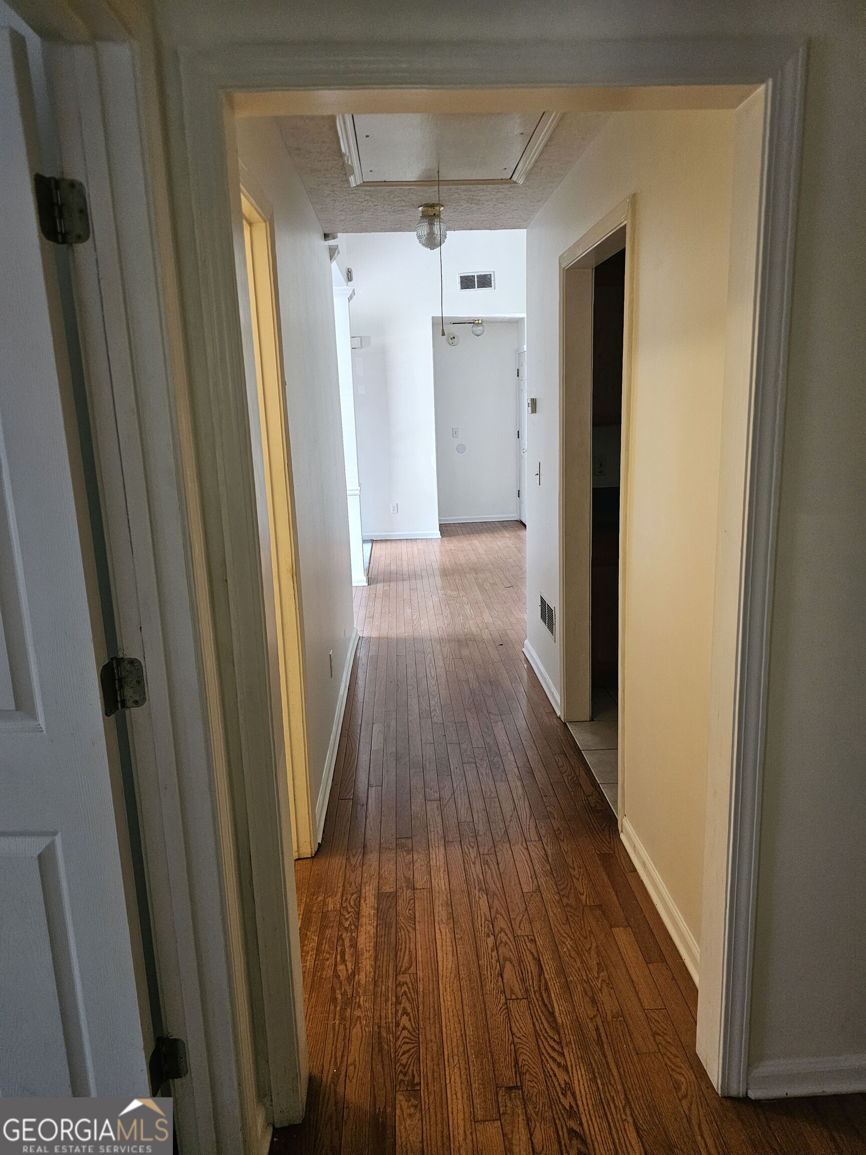 40 Summerwood Lane Property Photo 16