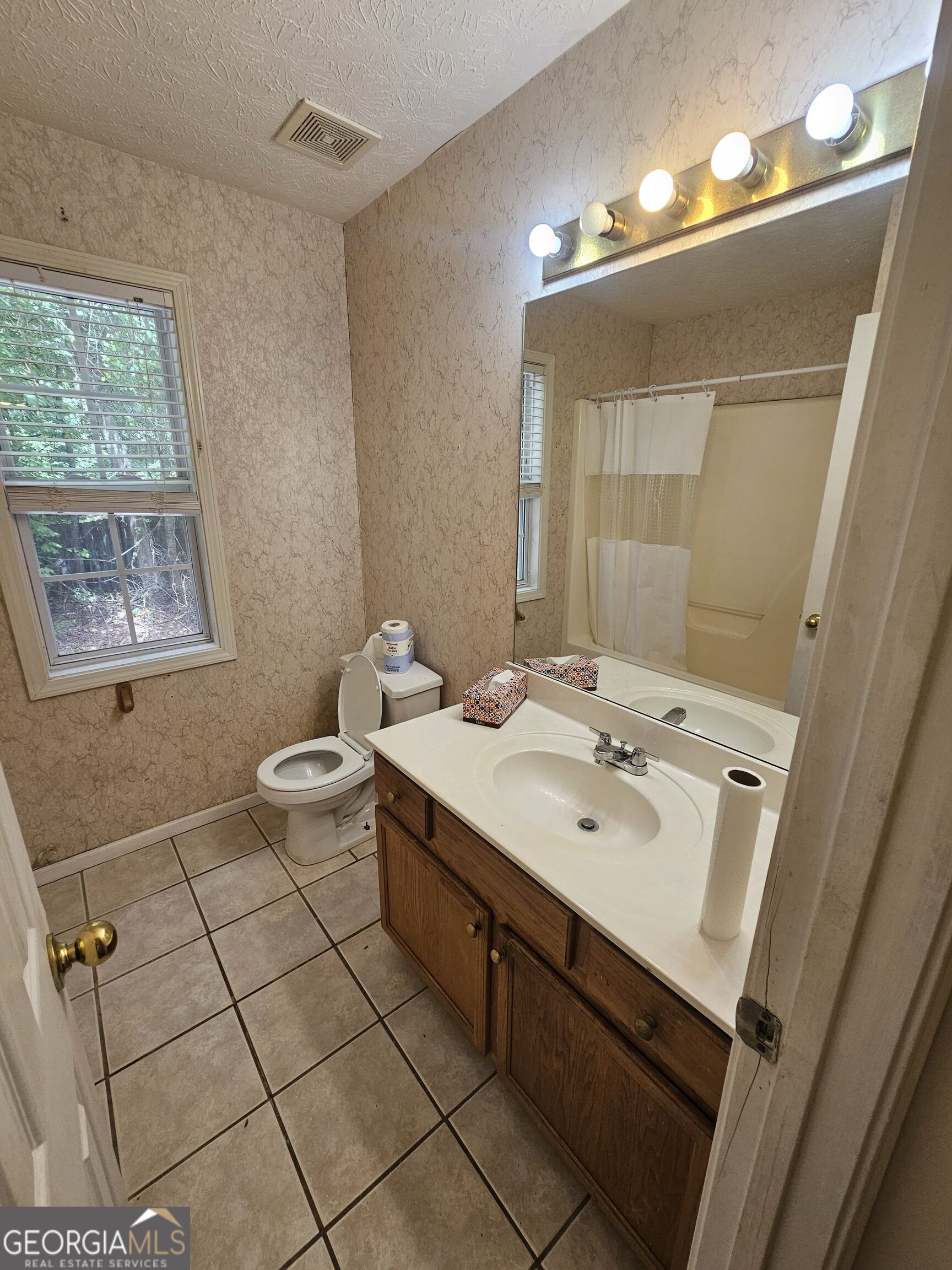 40 Summerwood Lane Property Photo 20