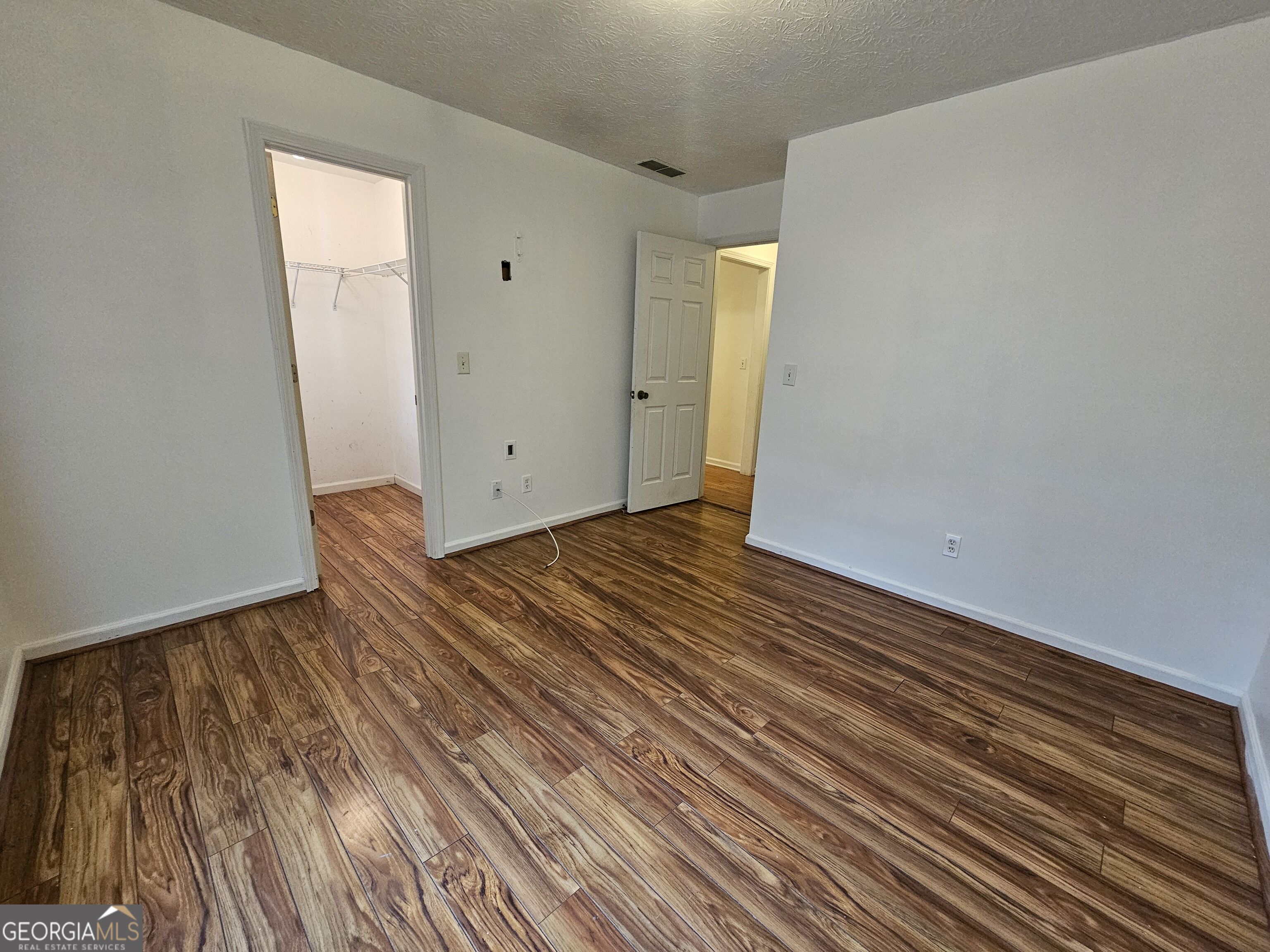 40 Summerwood Lane Property Photo 22
