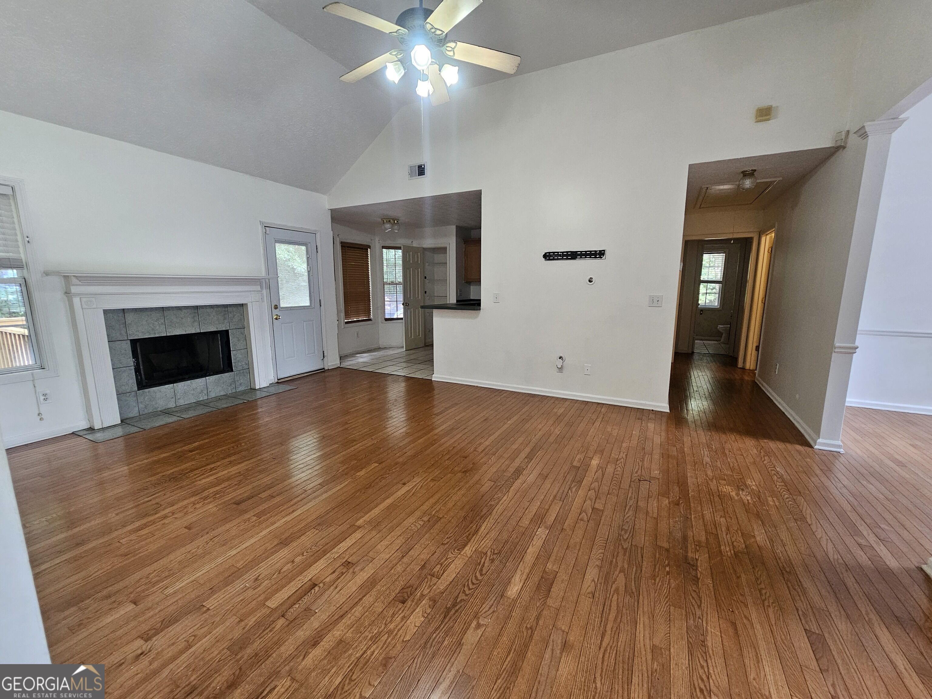 40 Summerwood Lane Property Photo 25