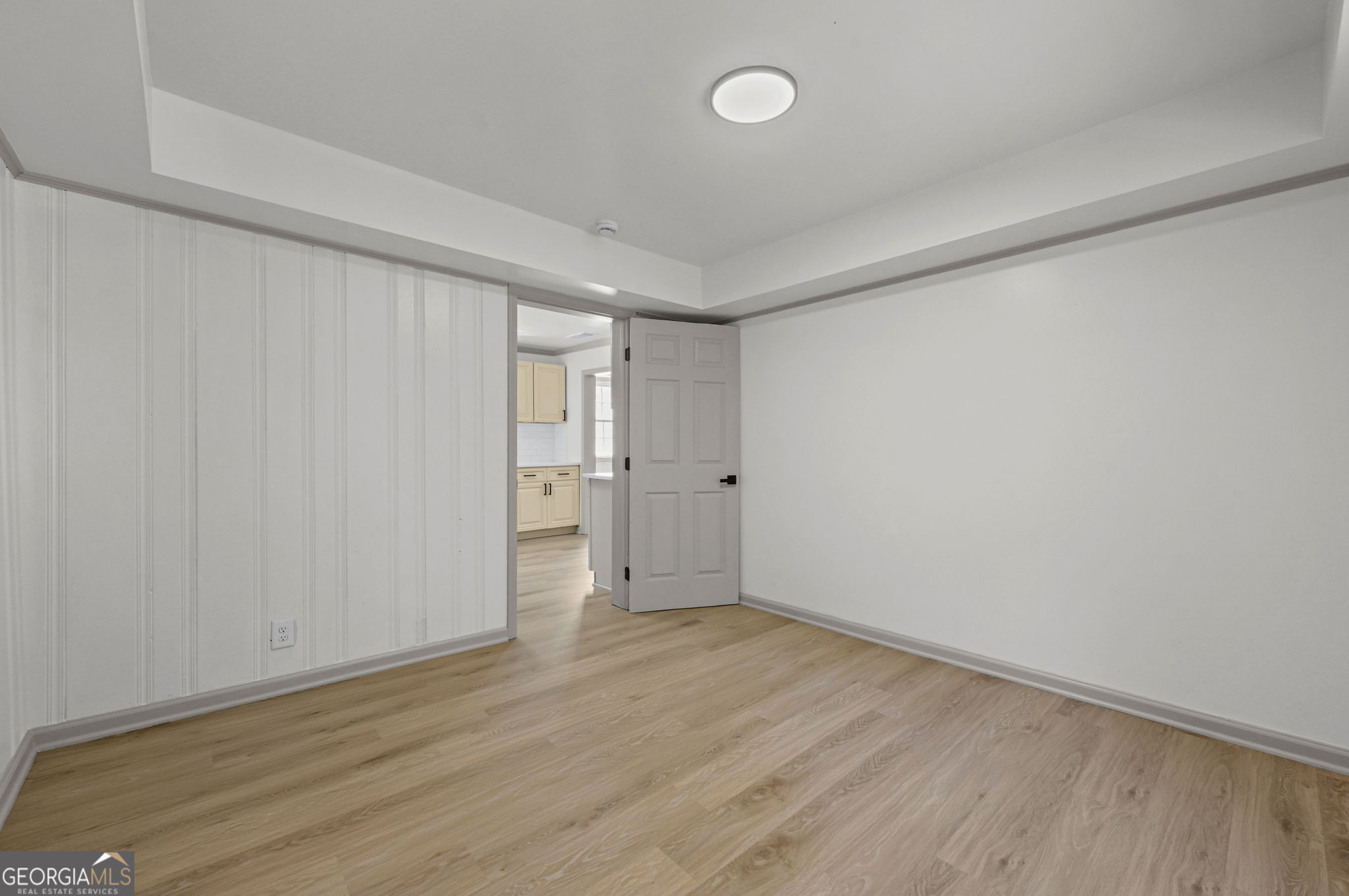 1104 E Mcintosh Road Property Photo 18