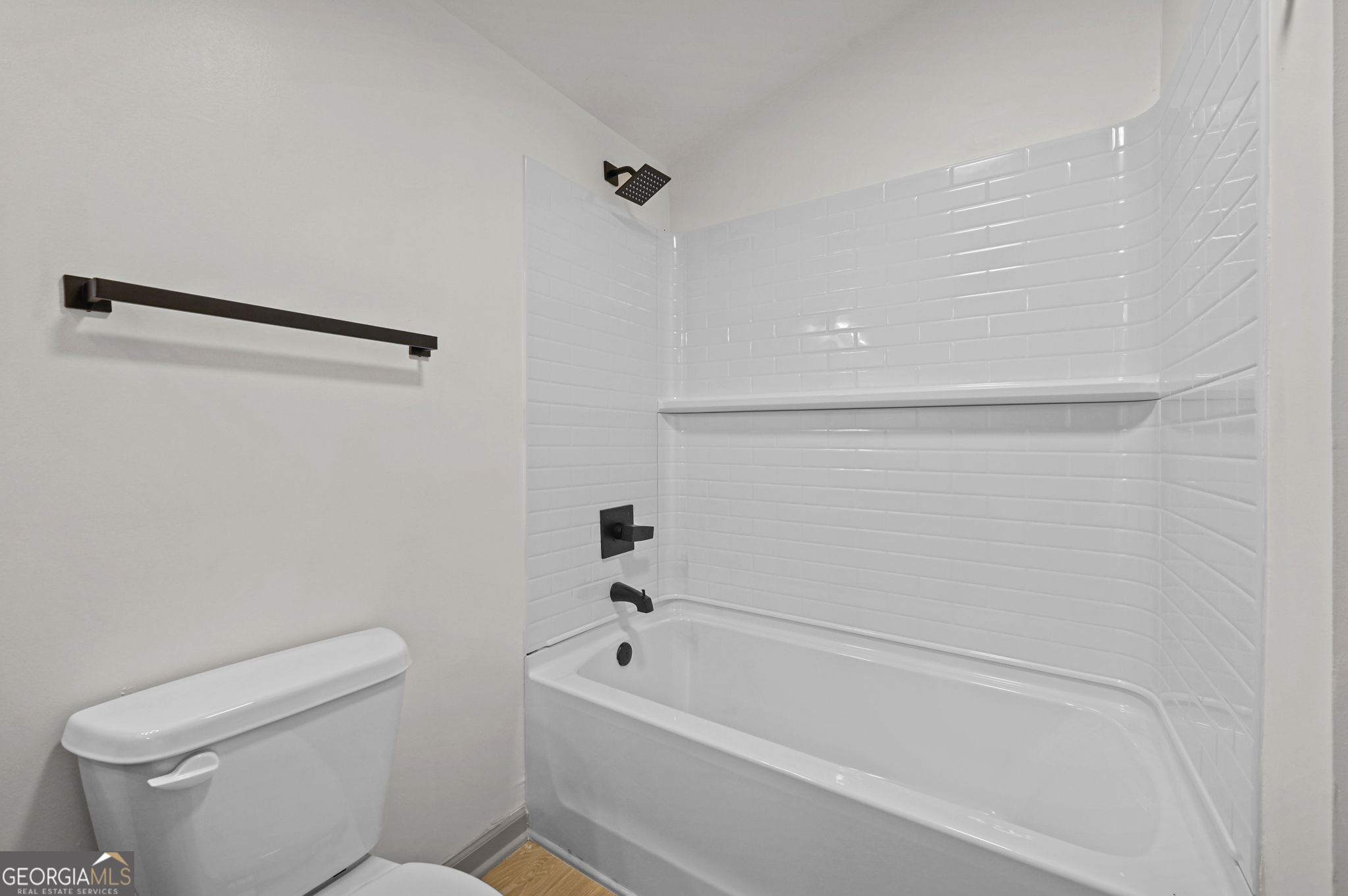 1104 E Mcintosh Road Property Photo 21