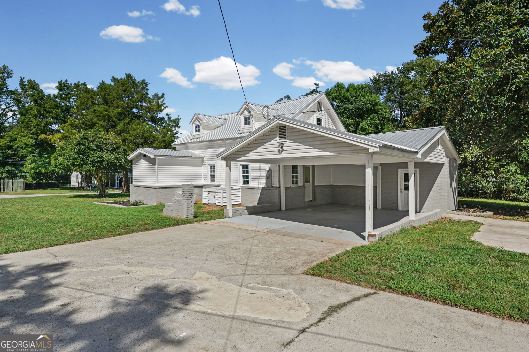 1104 E Mcintosh Road Property Photo 27