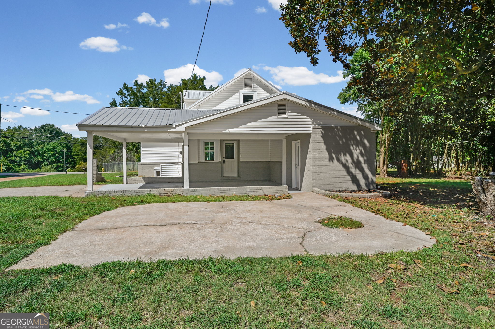 1104 E Mcintosh Road Property Photo 28