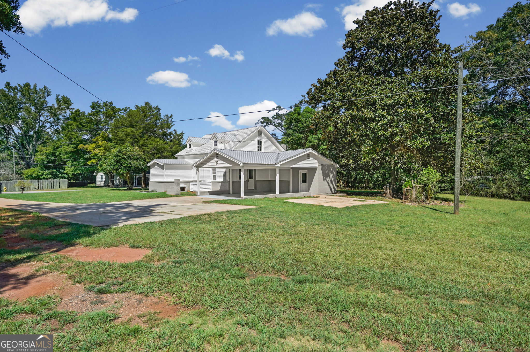 1104 E Mcintosh Road Property Photo 29