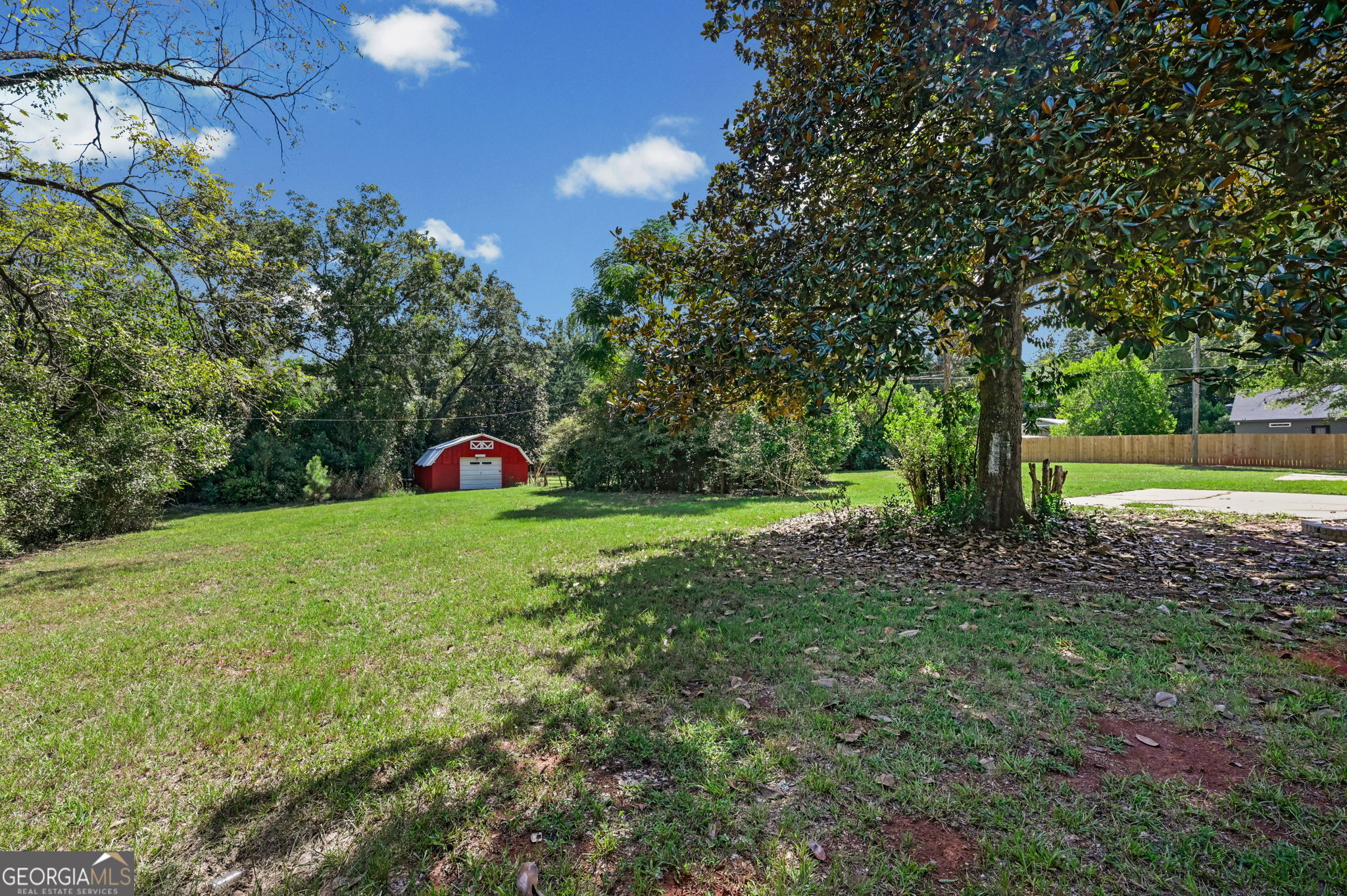 1104 E Mcintosh Road Property Photo 30