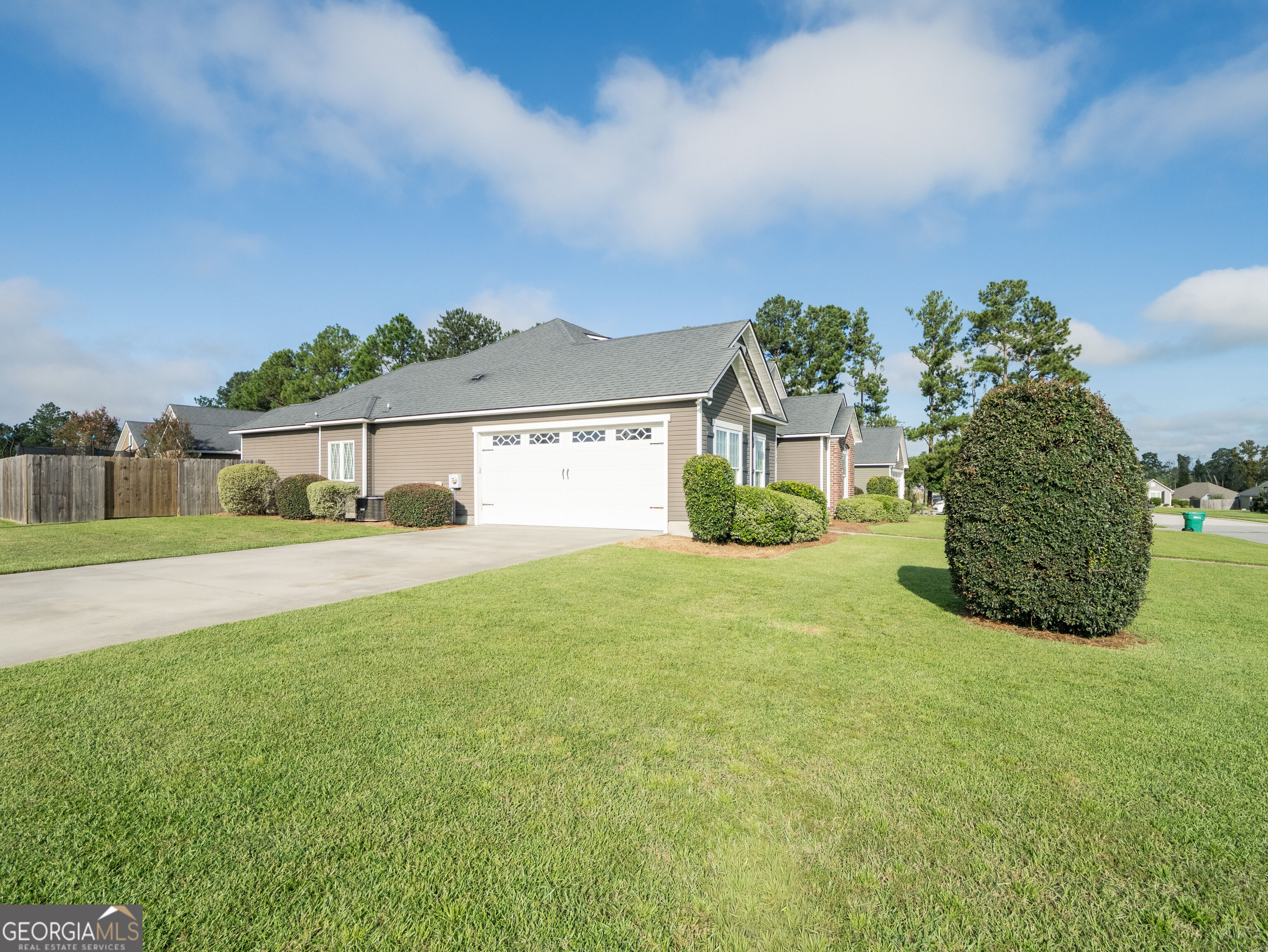 4003 Gramercy Drive Property Photo 2