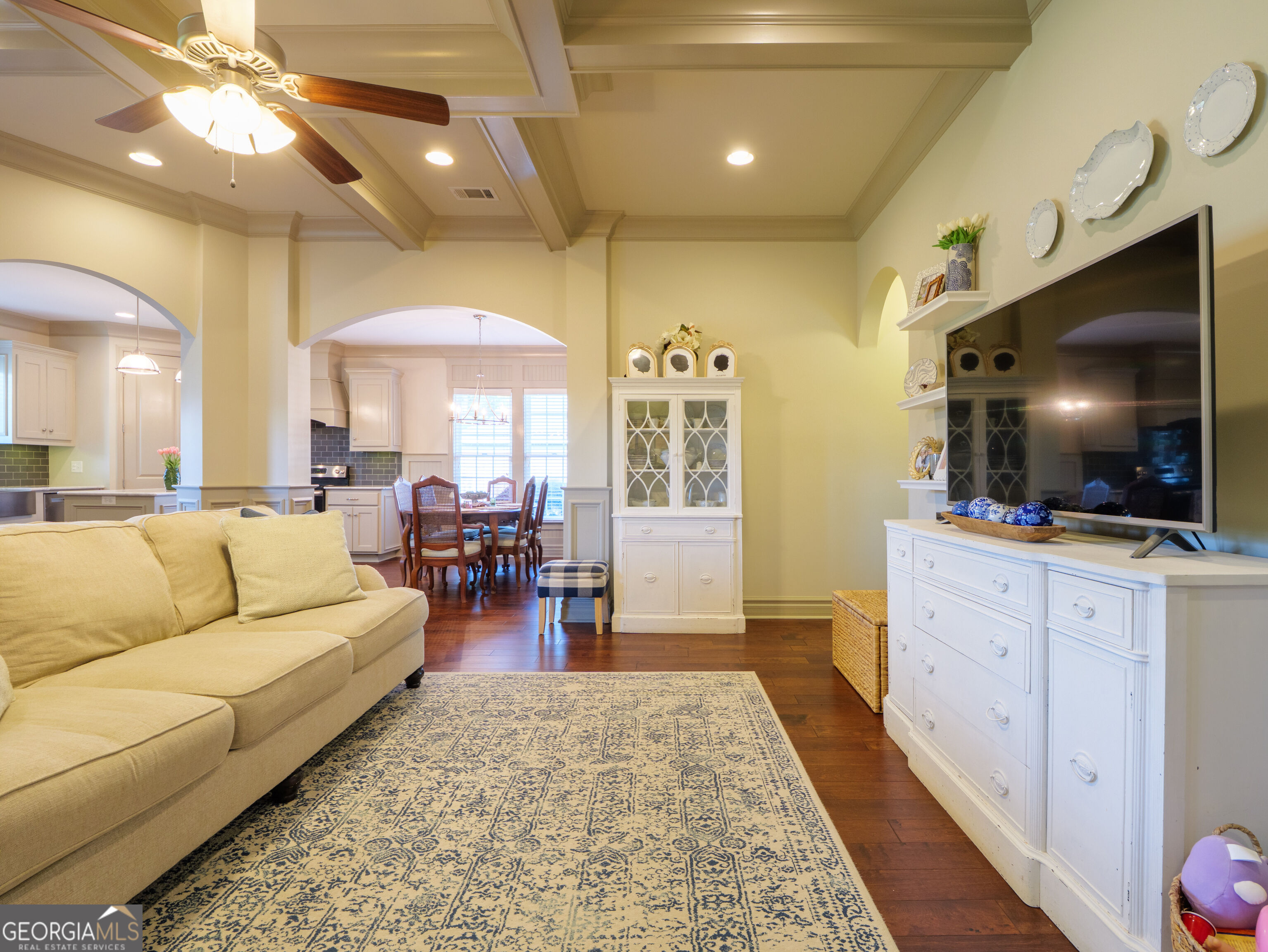 4003 Gramercy Drive Property Photo 6
