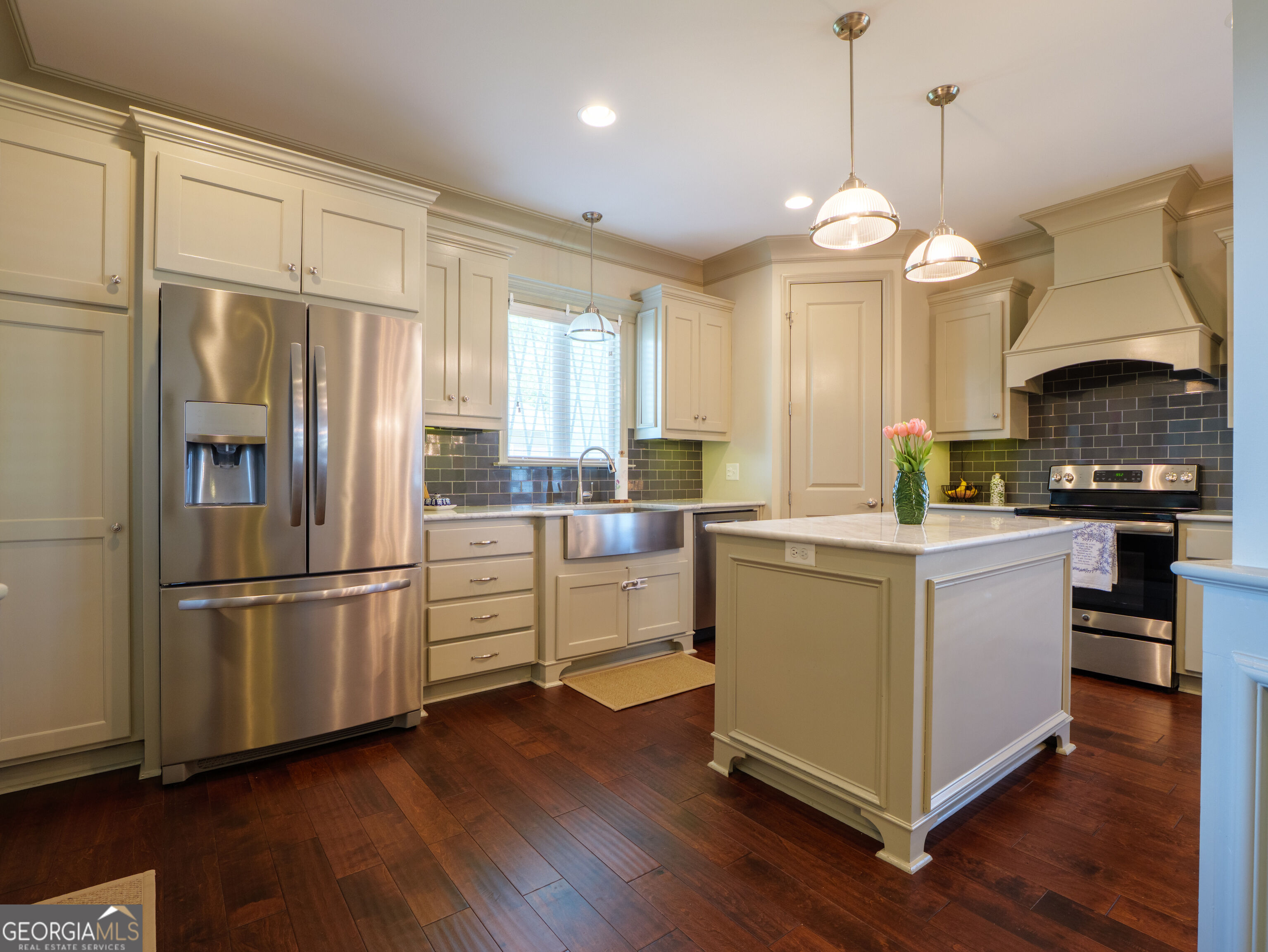 4003 Gramercy Drive Property Photo 11