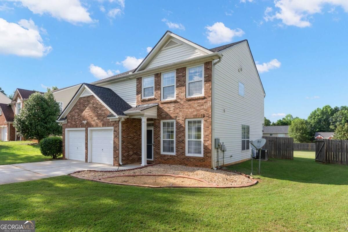 2418 Greenside Court Property Photo 27
