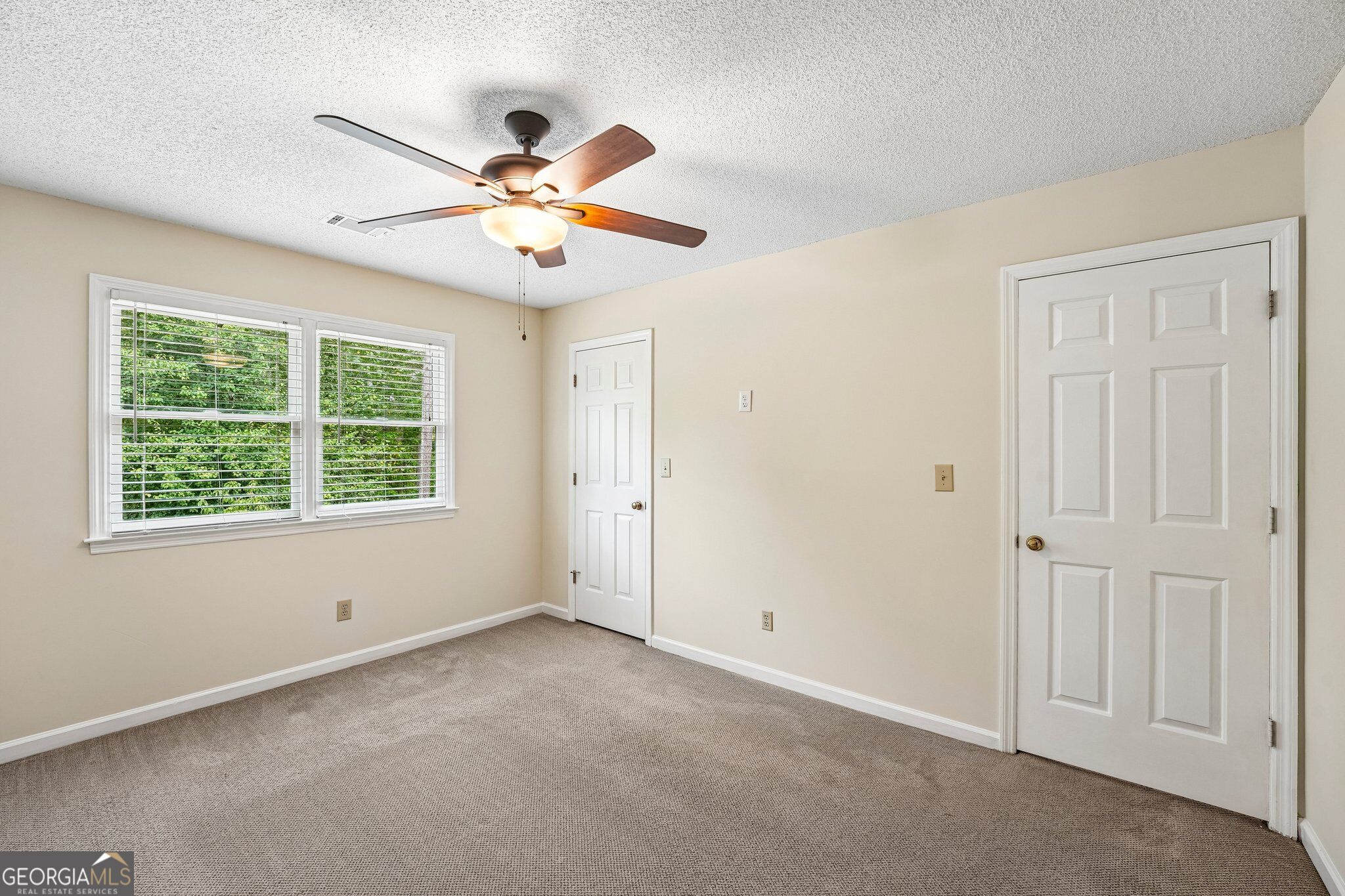 1100 Waterfall Way Property Photo 43