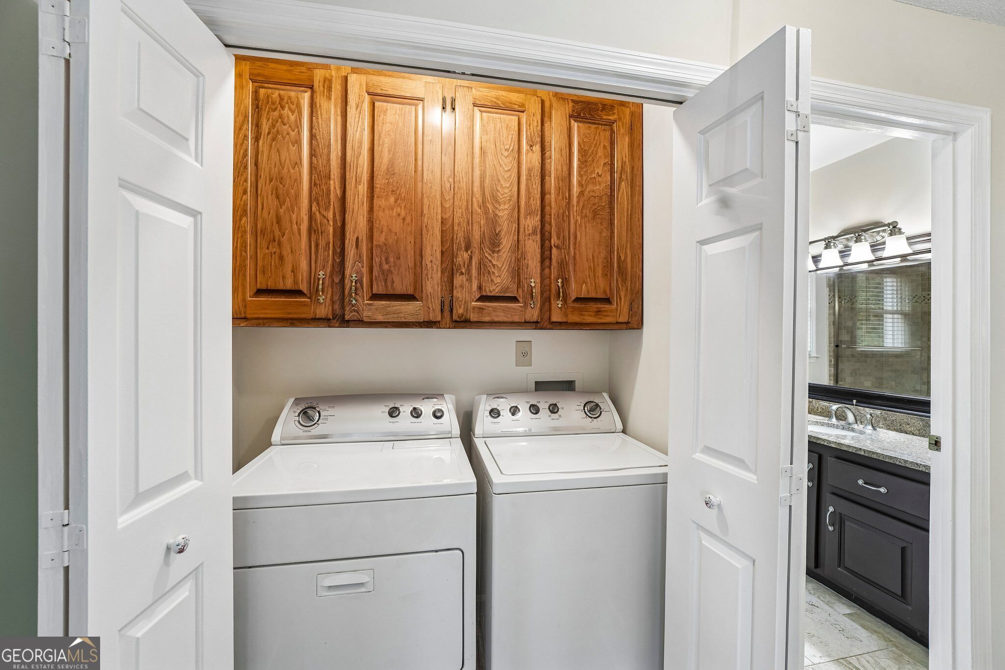 1100 Waterfall Way Property Photo 49
