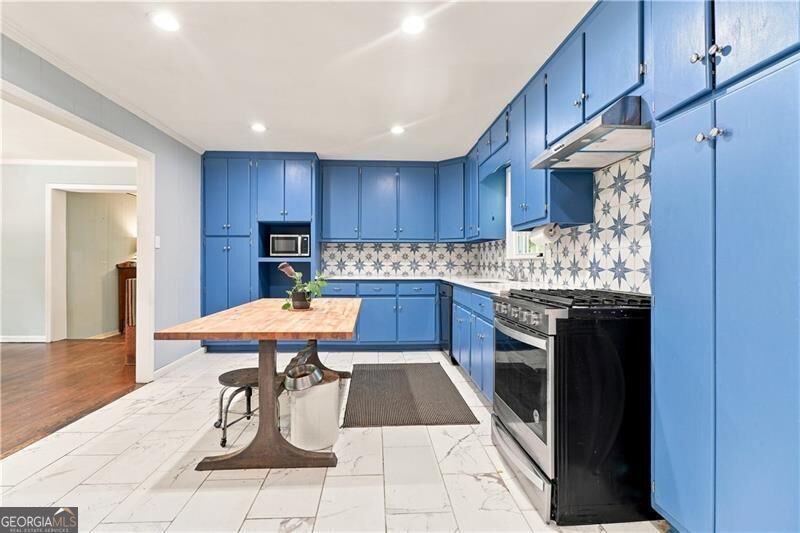 2033 Cardell Road Property Photo 4