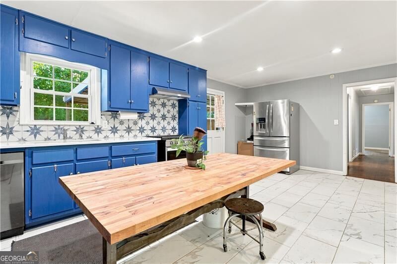 2033 Cardell Road Property Photo 6