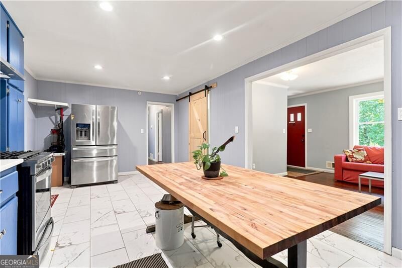 2033 Cardell Road Property Photo 7