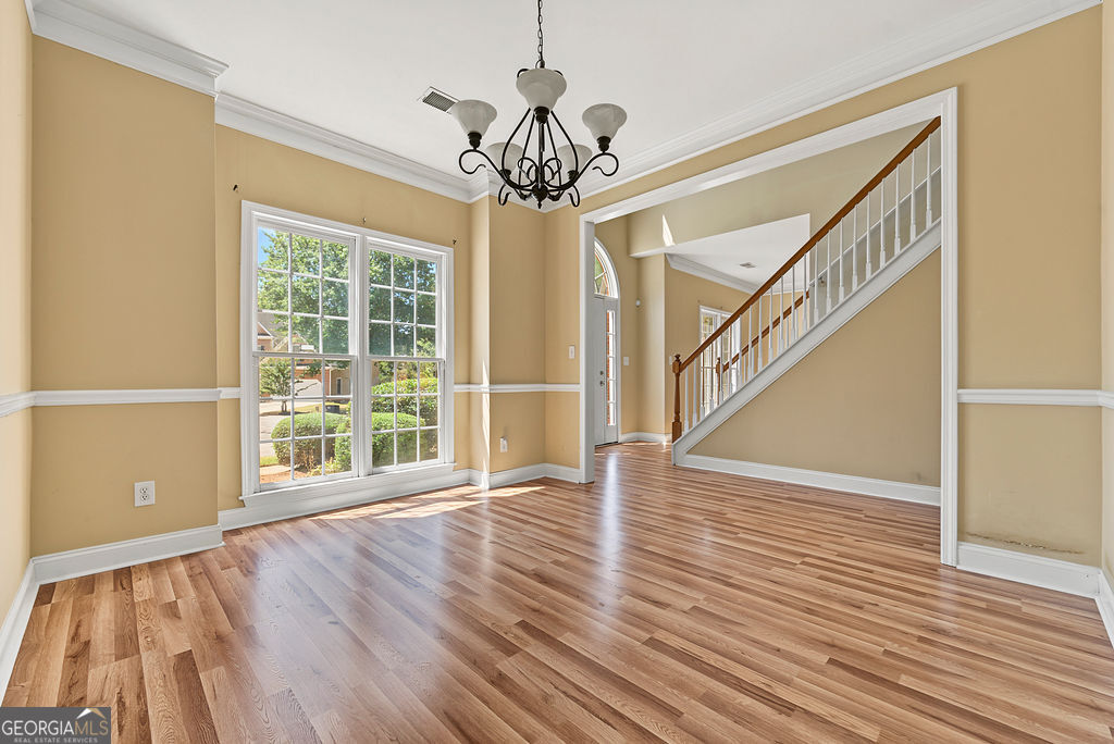 2875 Montview Drive Sw Property Photo 4