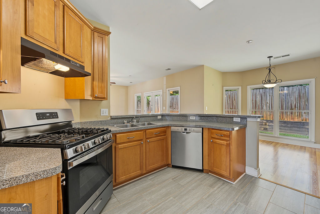 2875 Montview Drive Sw Property Photo 13