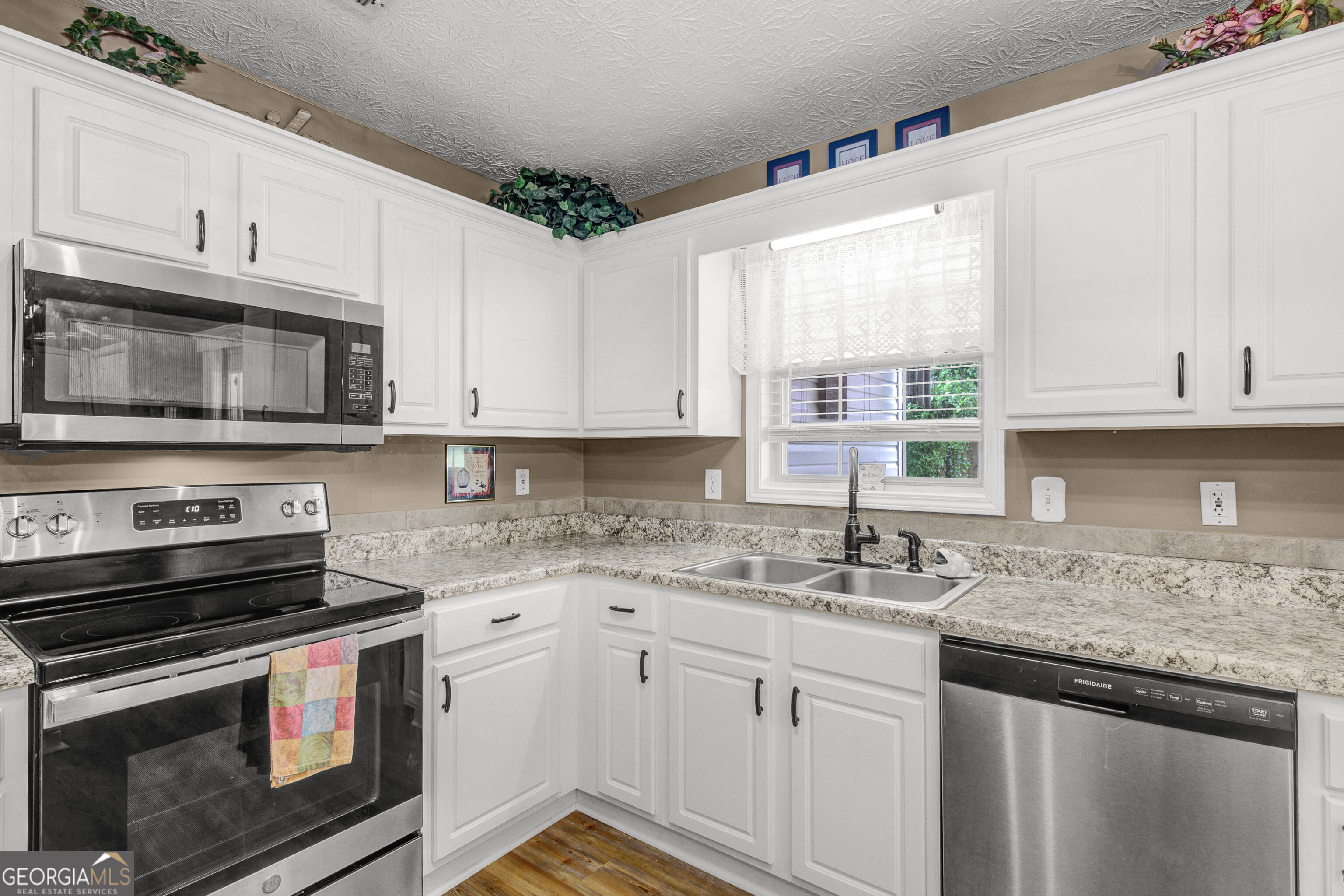 80 Saddlebrook Way Property Photo 18