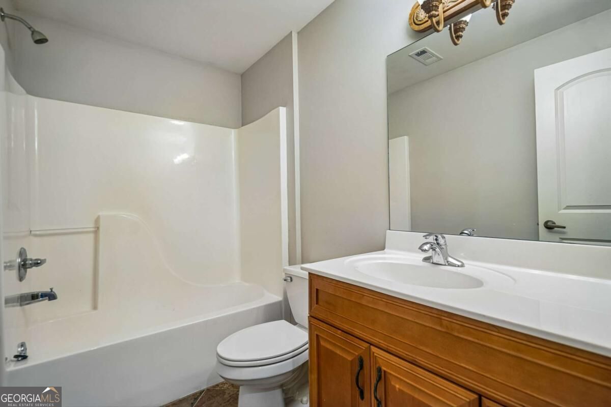 9395 Edgewater Drive Property Photo 19