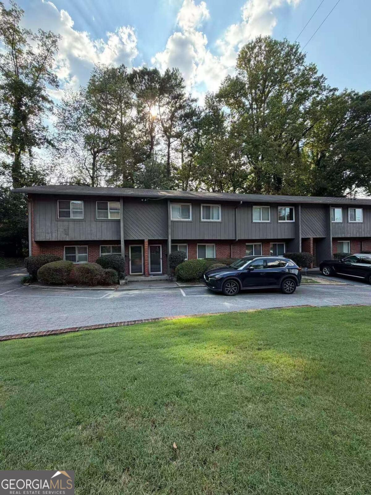 1612 Briarcliff Road Ne # 1 Property Photo 2