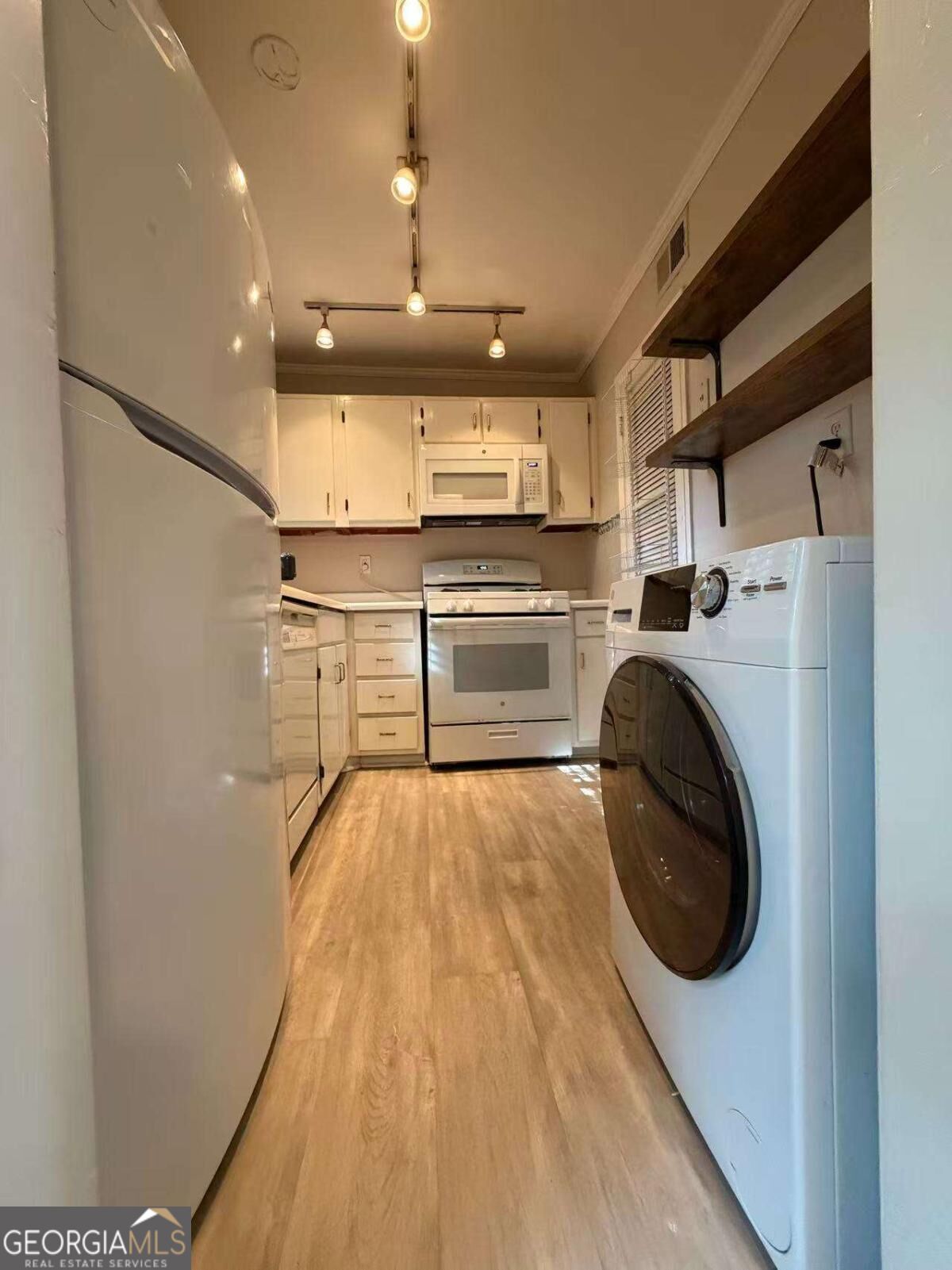 1612 Briarcliff Road Ne # 1 Property Photo 6