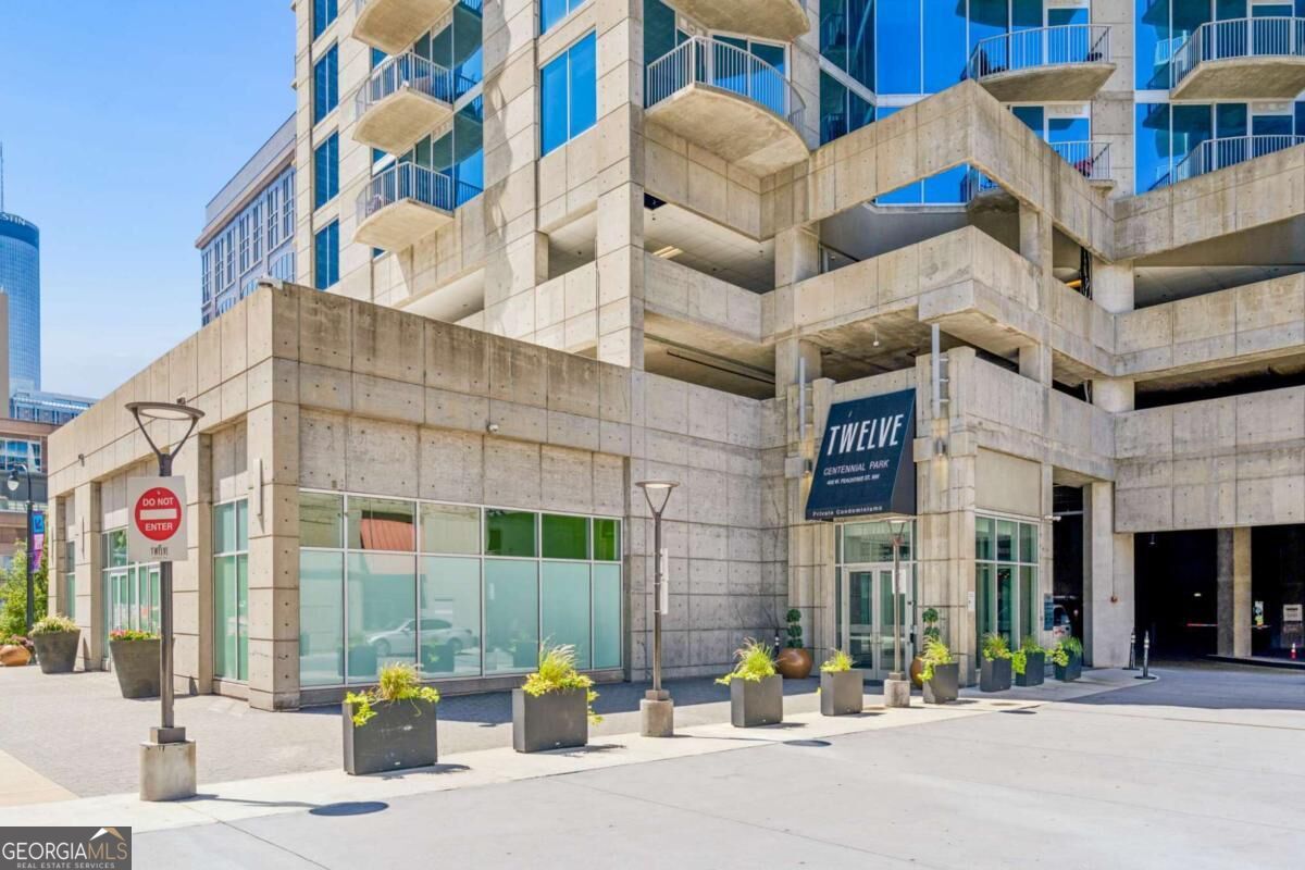 400 W Peachtree Street Nw # 2712 Property Photo 1