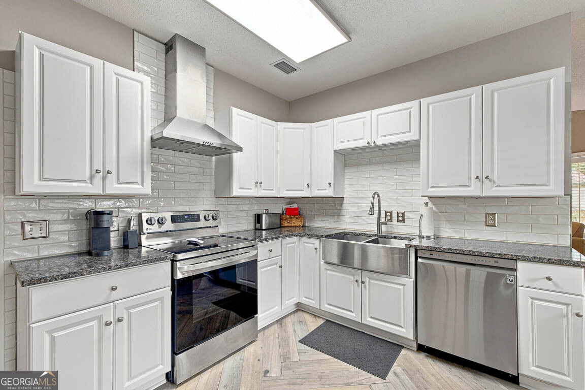 222 Circle Drive Property Photo 3