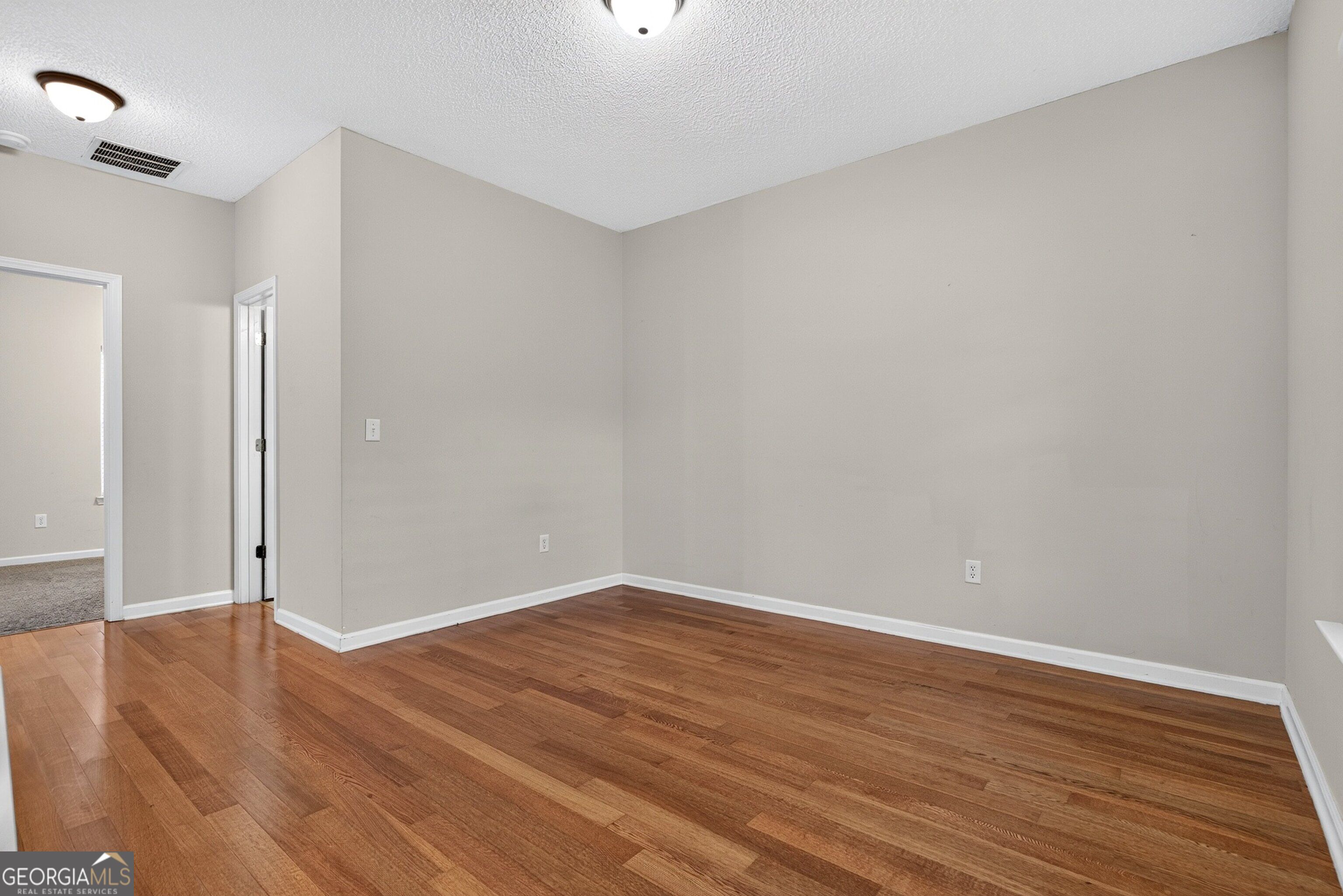 719 Winesap Court Property Photo 6