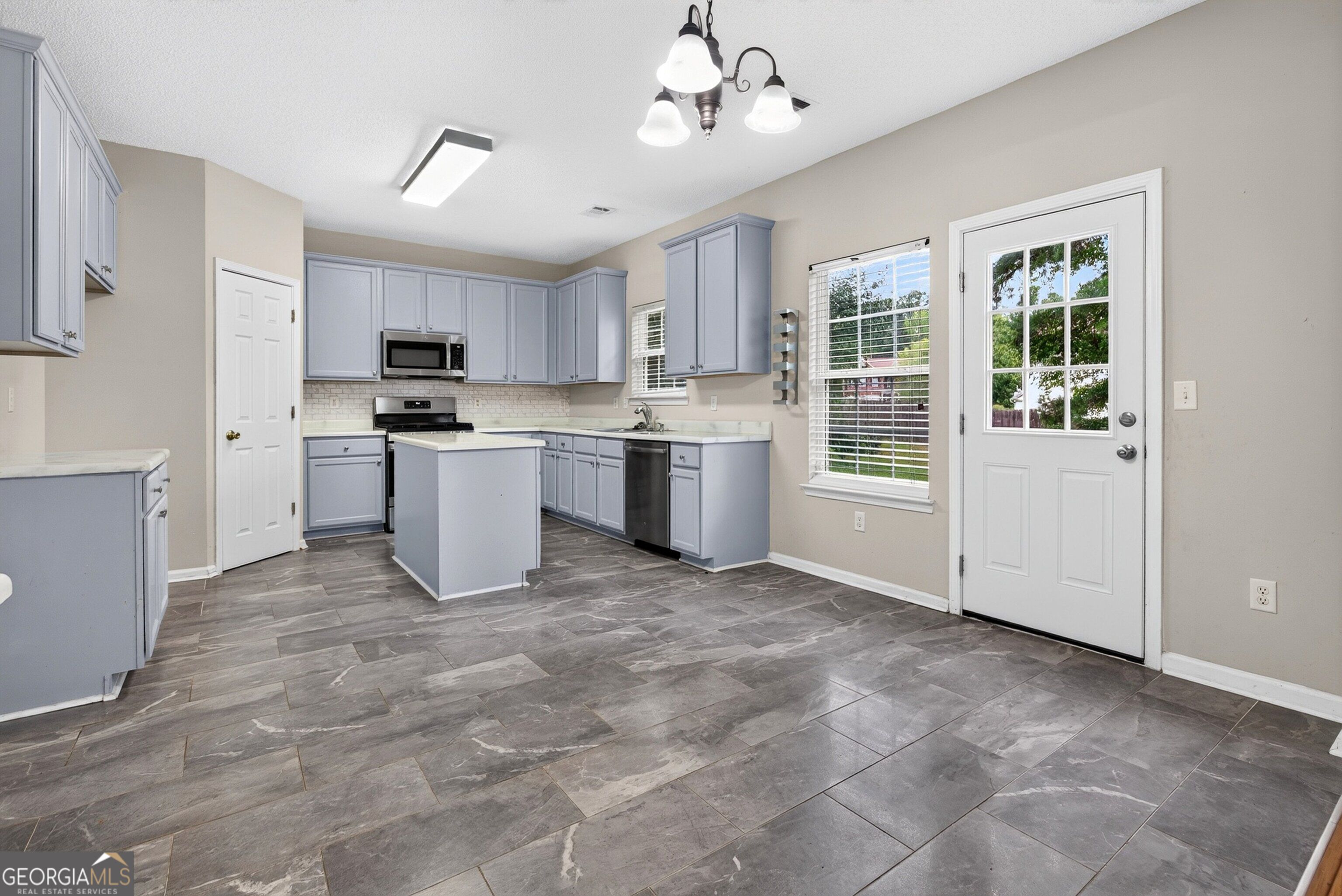 719 Winesap Court Property Photo 17