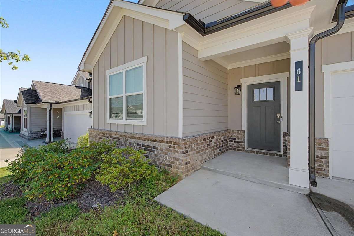 61 Dew Drop Point Property Photo 3