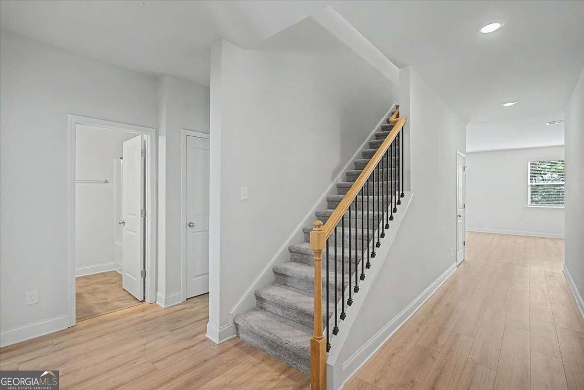 61 Dew Drop Point Property Photo 6