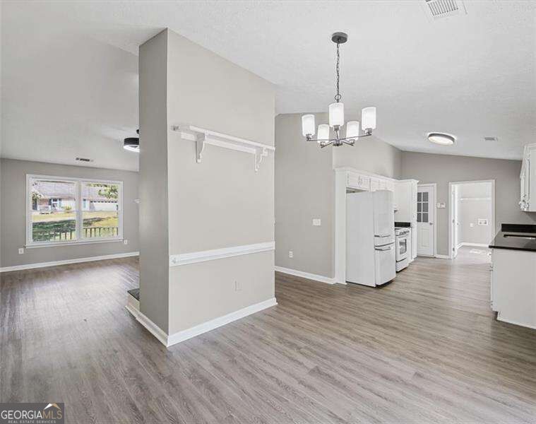 13 White Tail Drive Property Photo 8