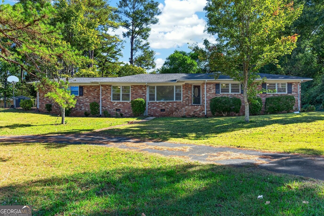 434 Pineview Terrace Property Photo 1