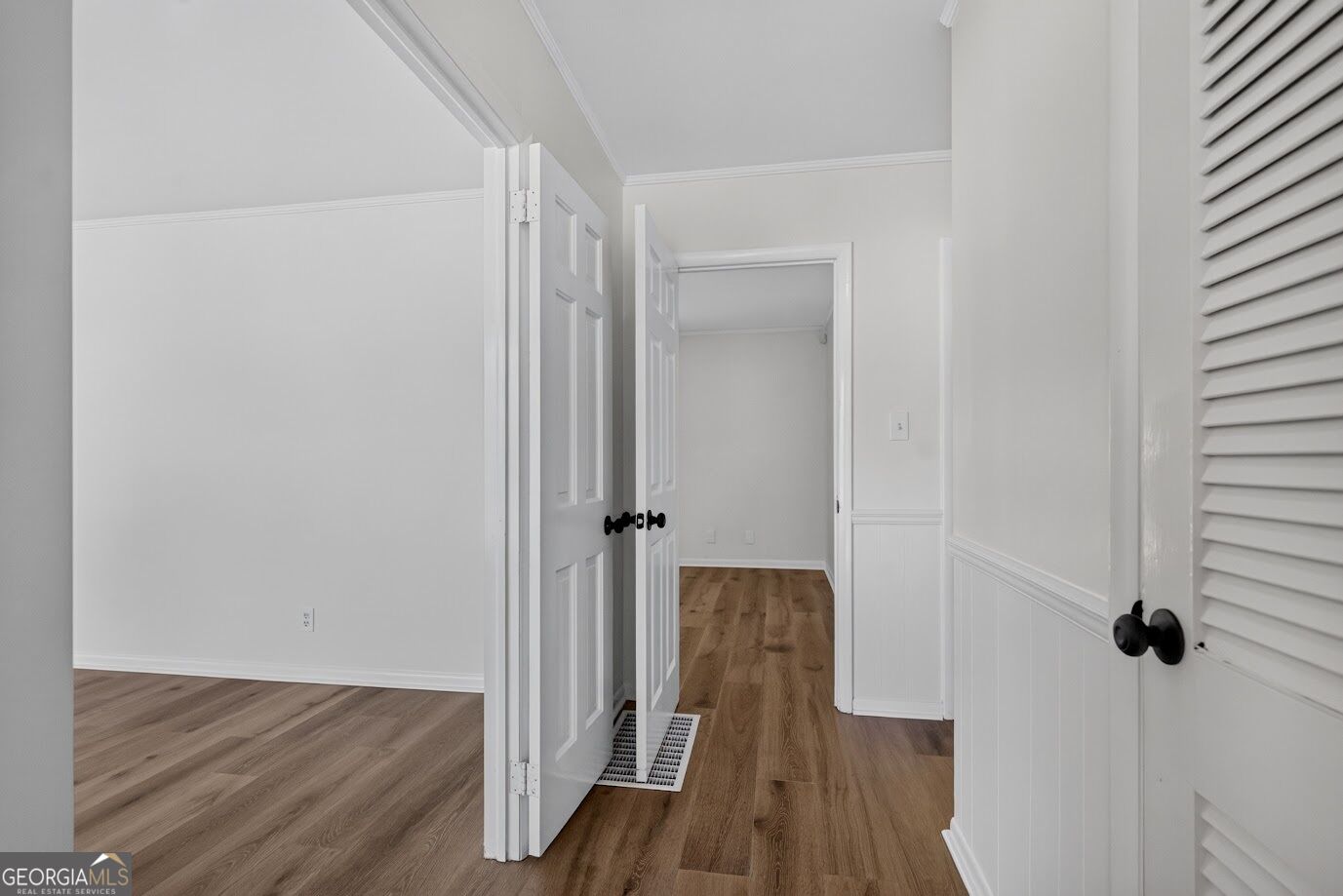 434 Pineview Terrace Property Photo 8