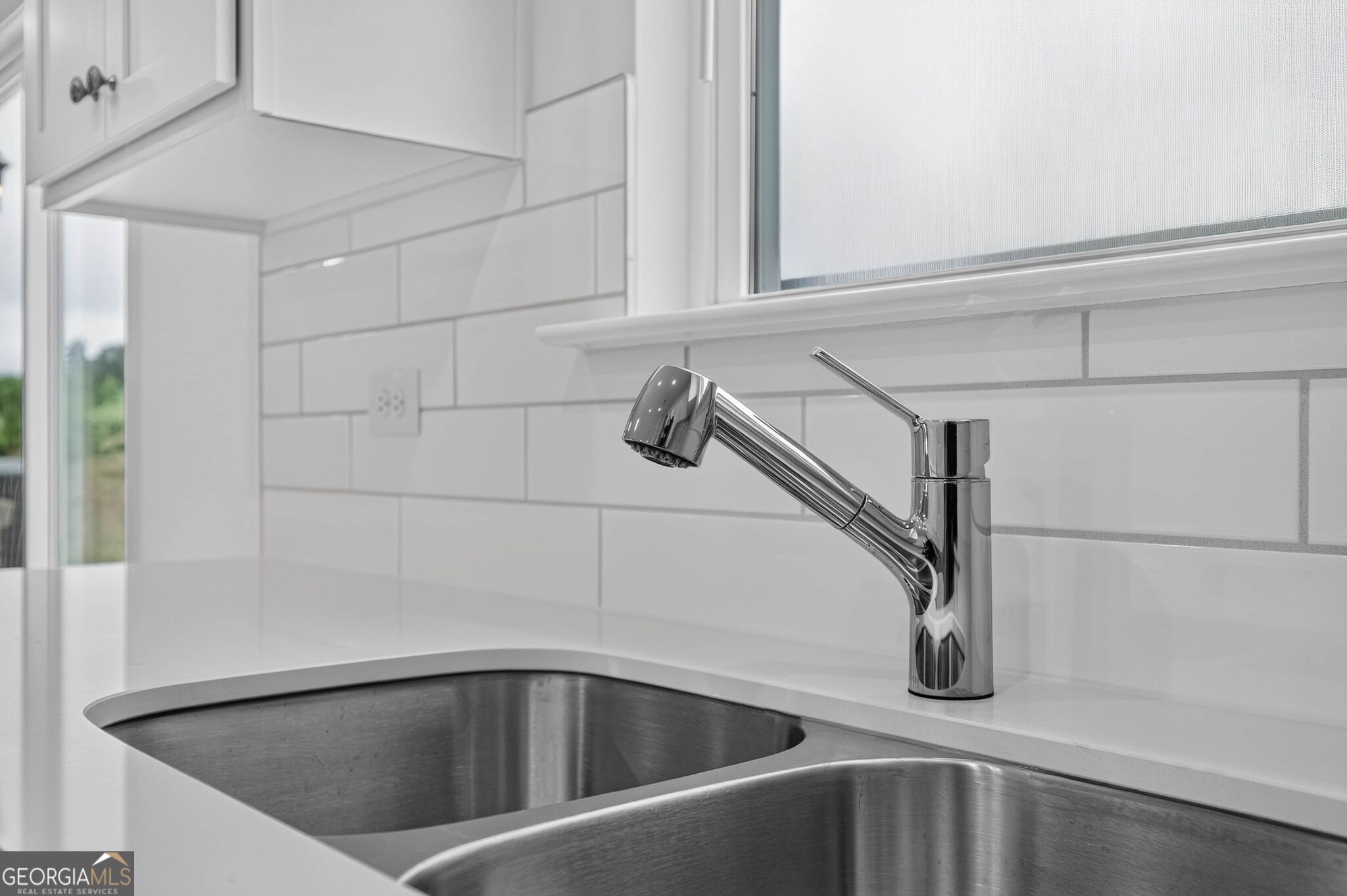 160 Hal Court Property Photo 12
