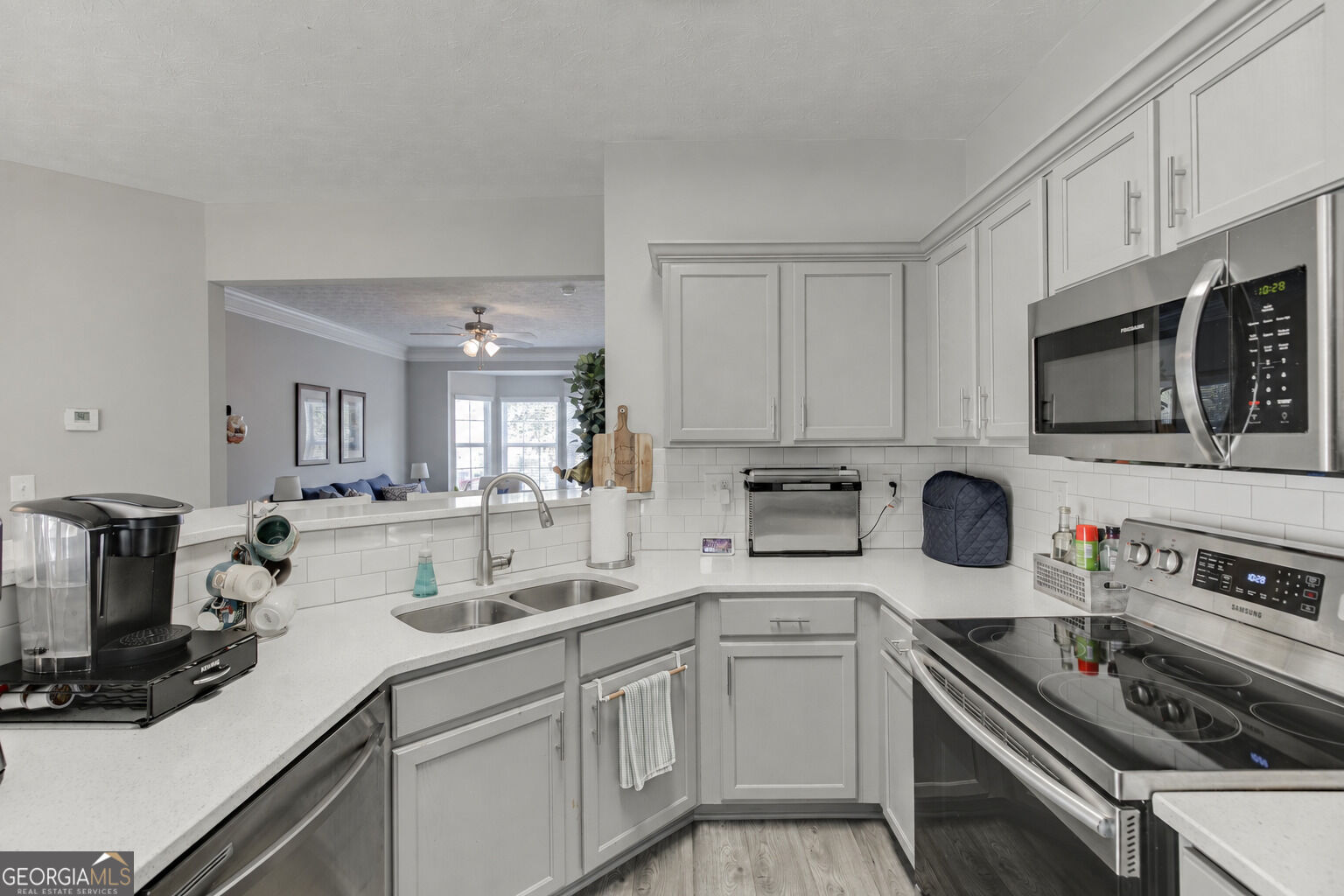 4928 Oak Meadow Lane Property Photo 10