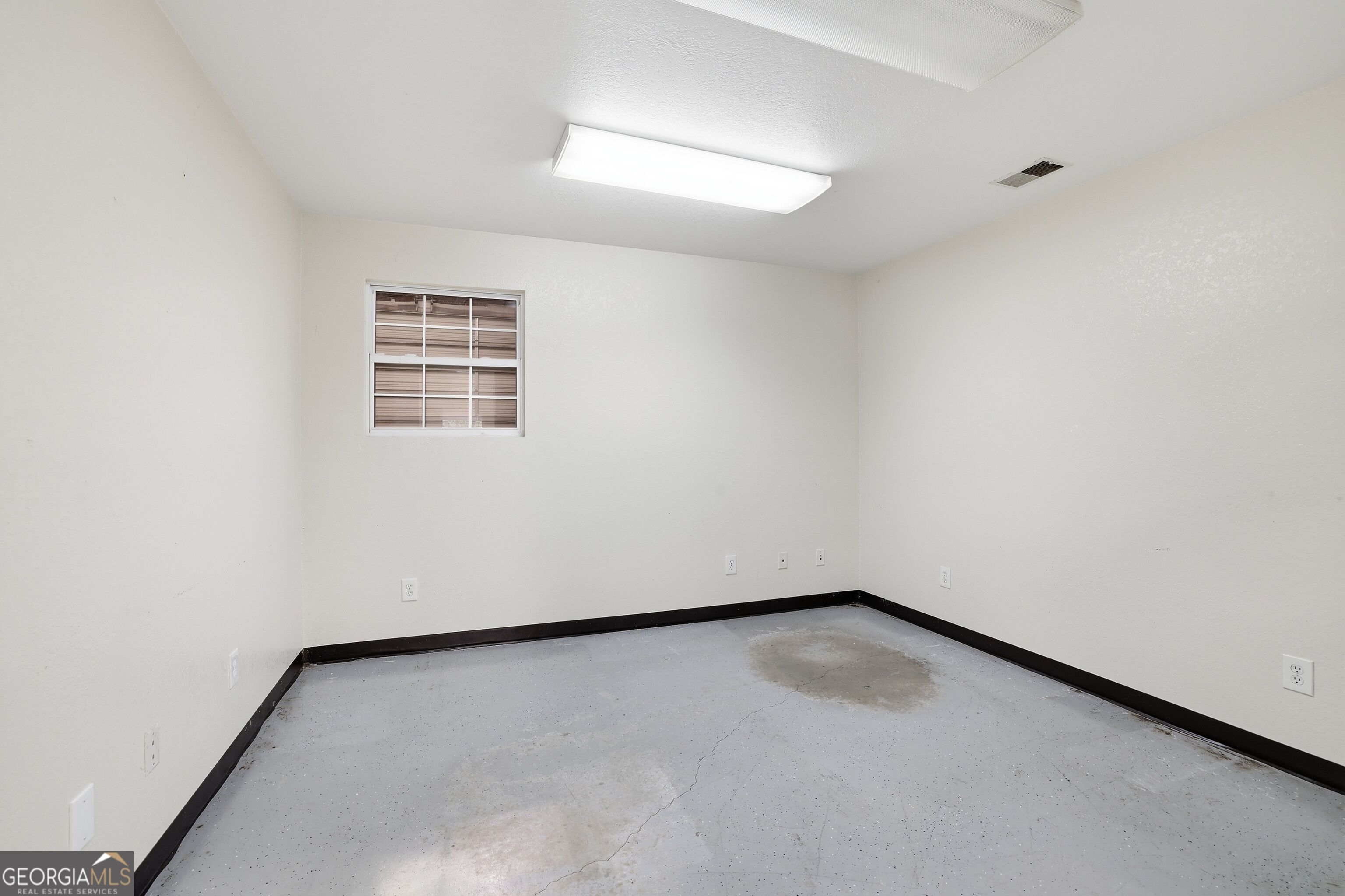 413 Shuford Street Property Photo 13