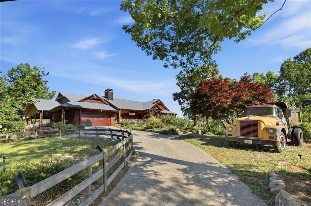 1823 Shoal Creek Road Property Photo 2