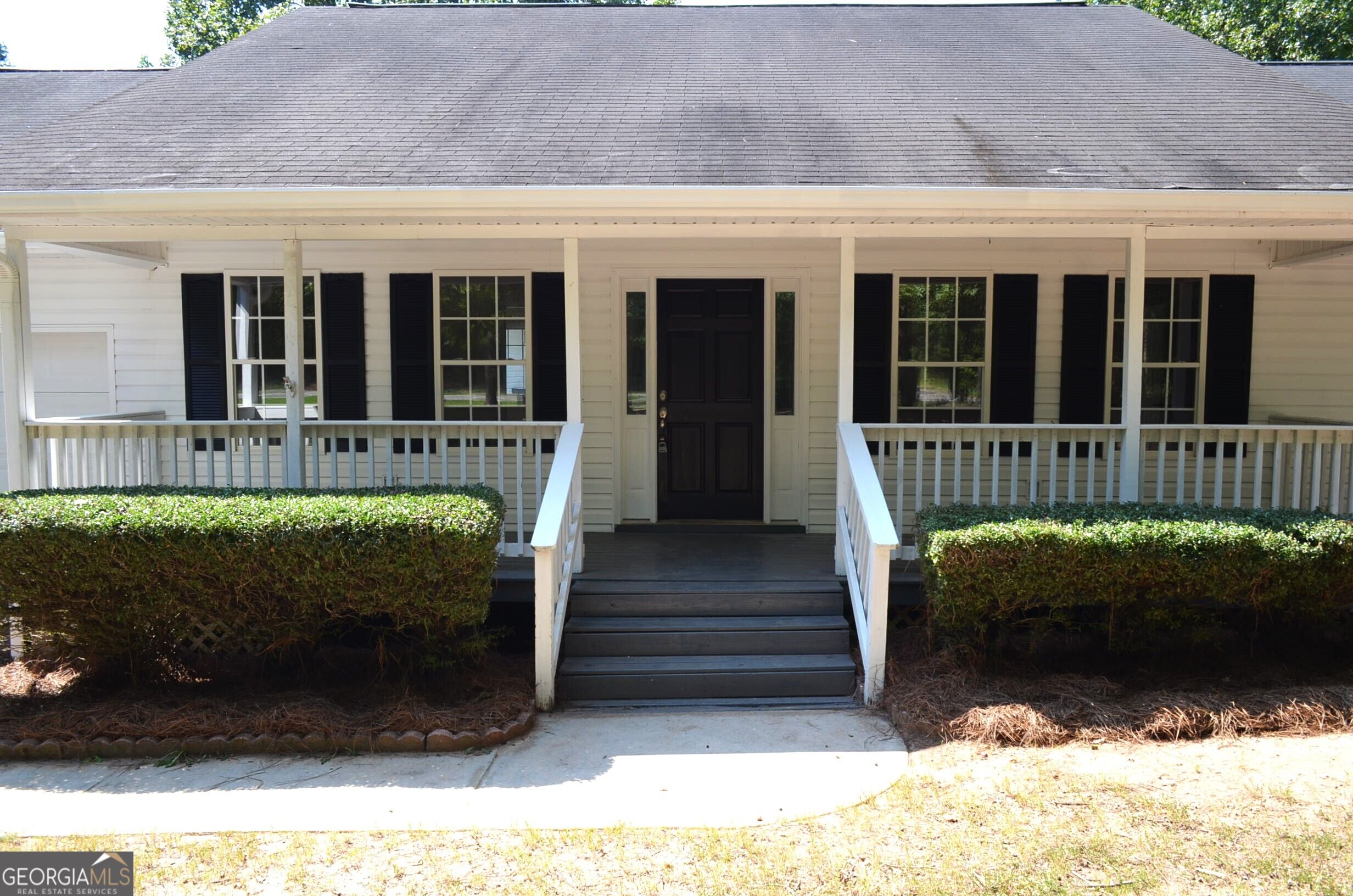11374 Highway 74 Property Photo 2