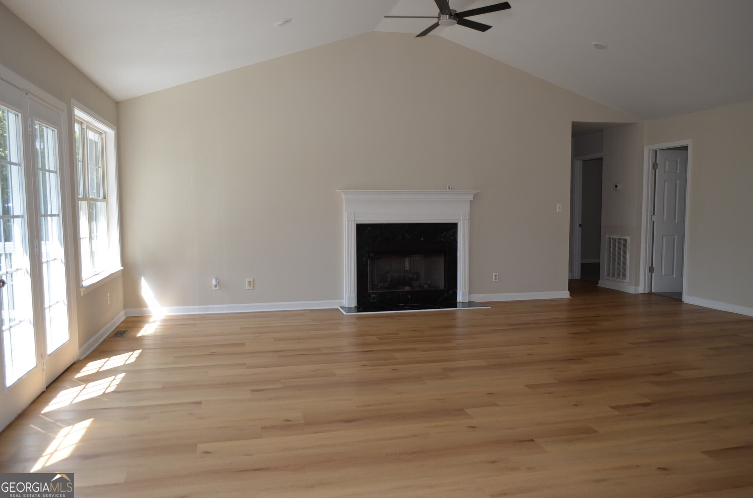 11374 Highway 74 Property Photo 5