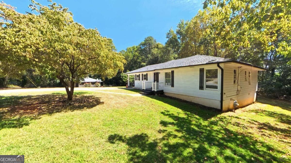 75 Collins Road Property Photo 2