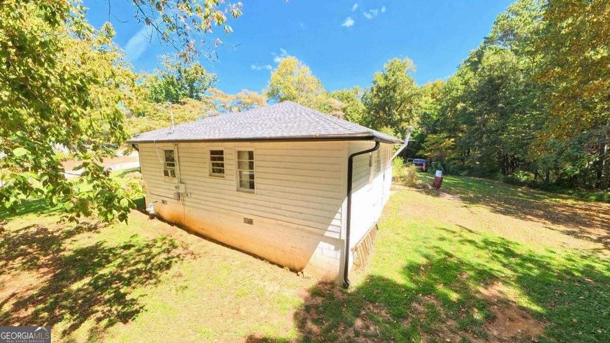 75 Collins Road Property Photo 3