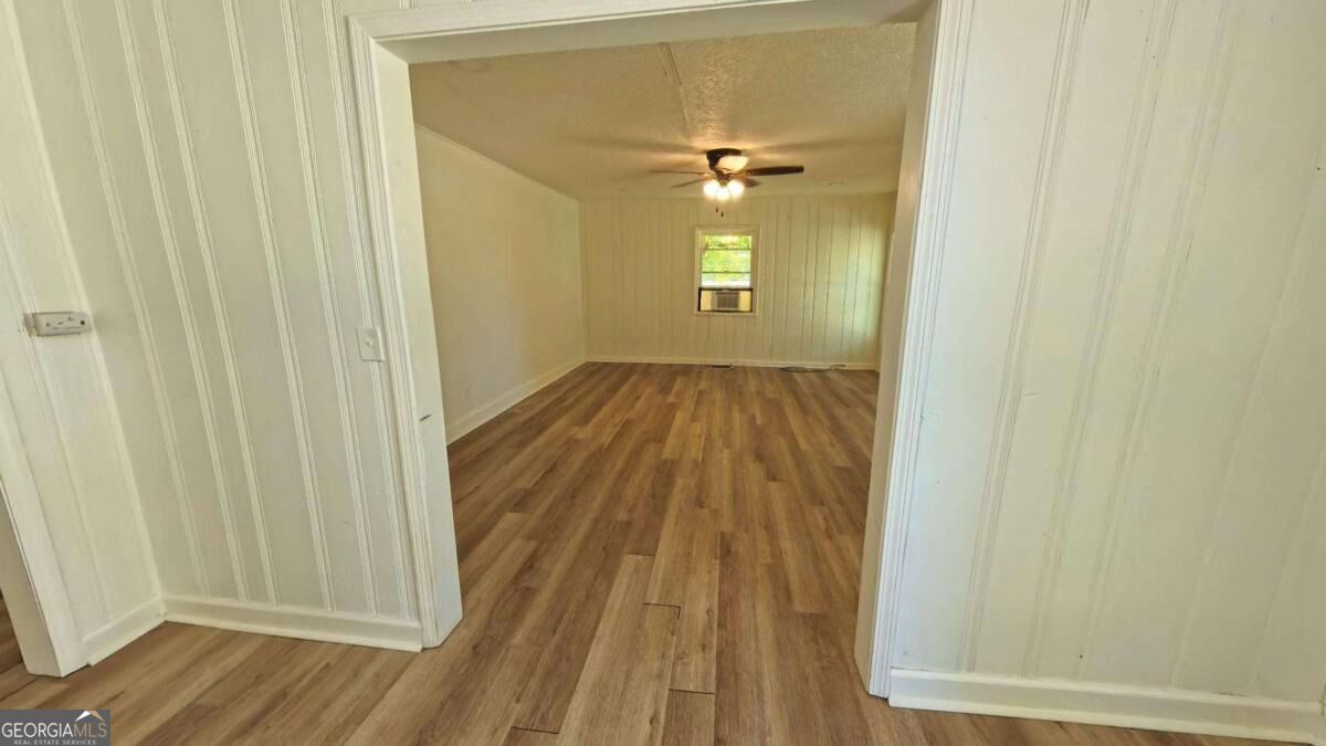 75 Collins Road Property Photo 10