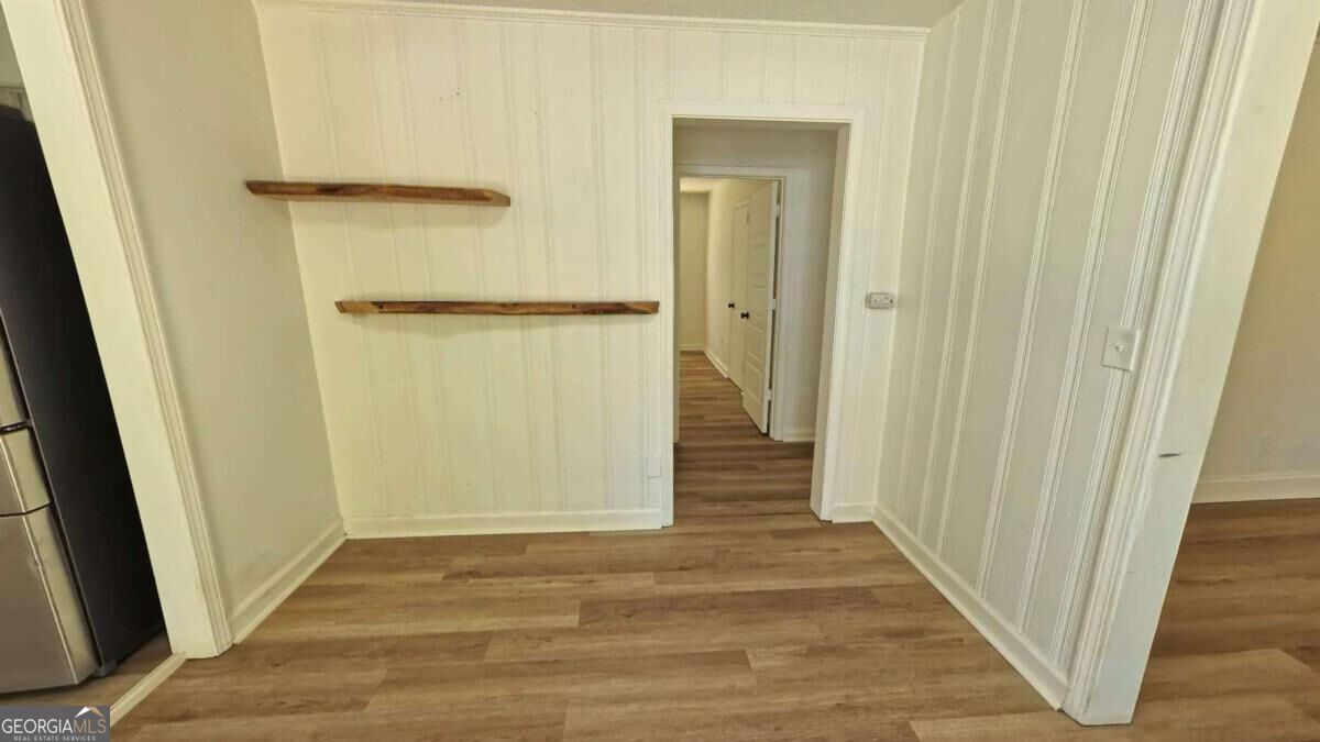 75 Collins Road Property Photo 12