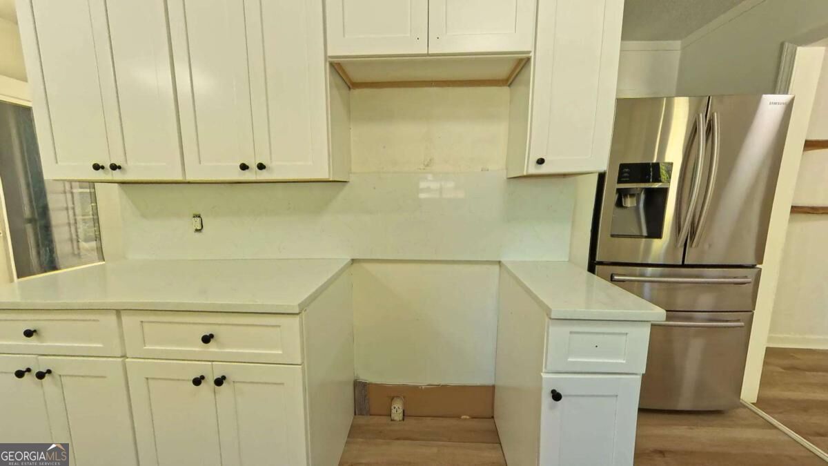 75 Collins Road Property Photo 13