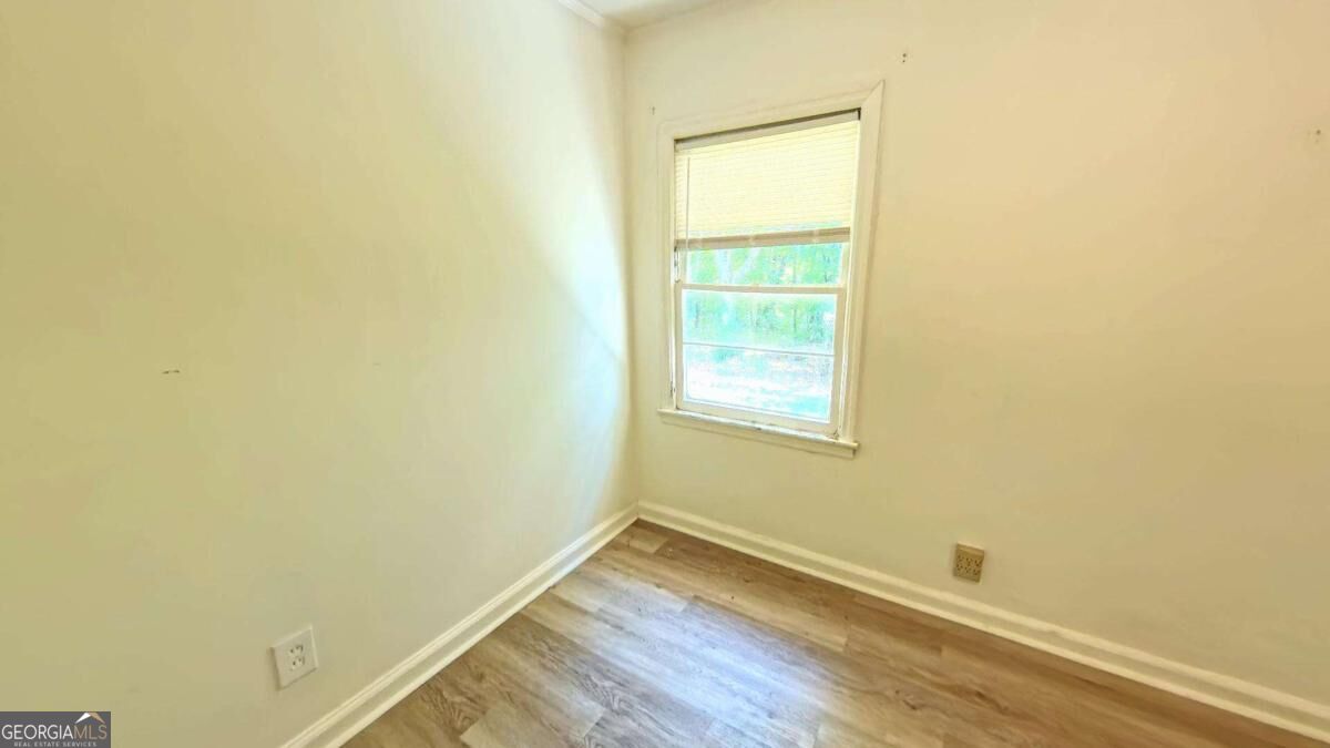 75 Collins Road Property Photo 23