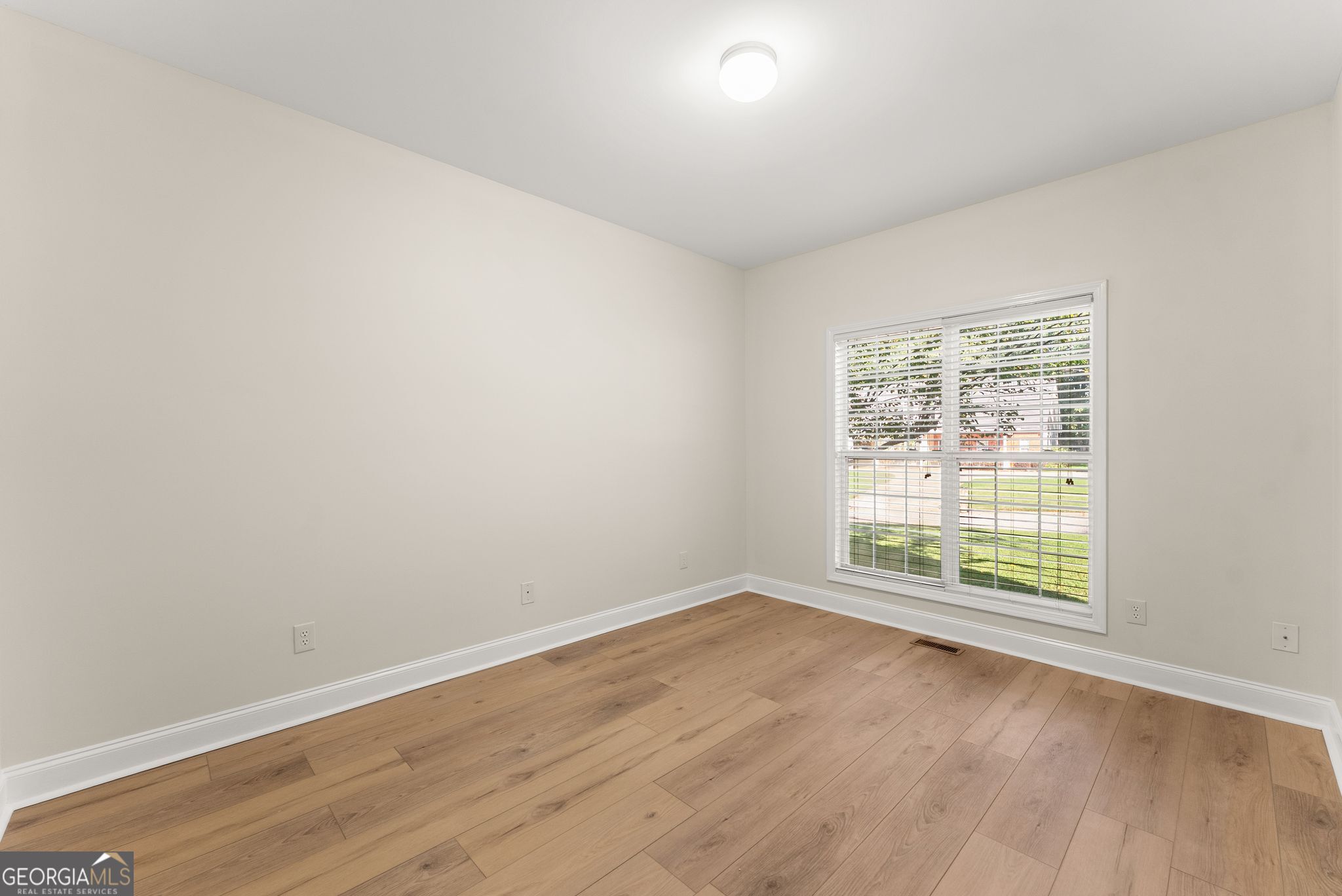 27 Woods Way Property Photo 33
