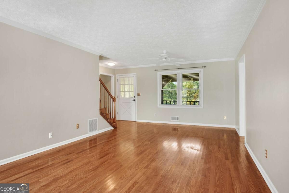 1870 Beckett Drive Property Photo 12
